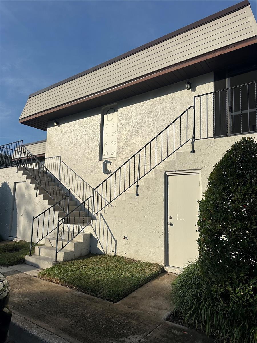 Image 27 of 29 For 22 Windtree Lane 203