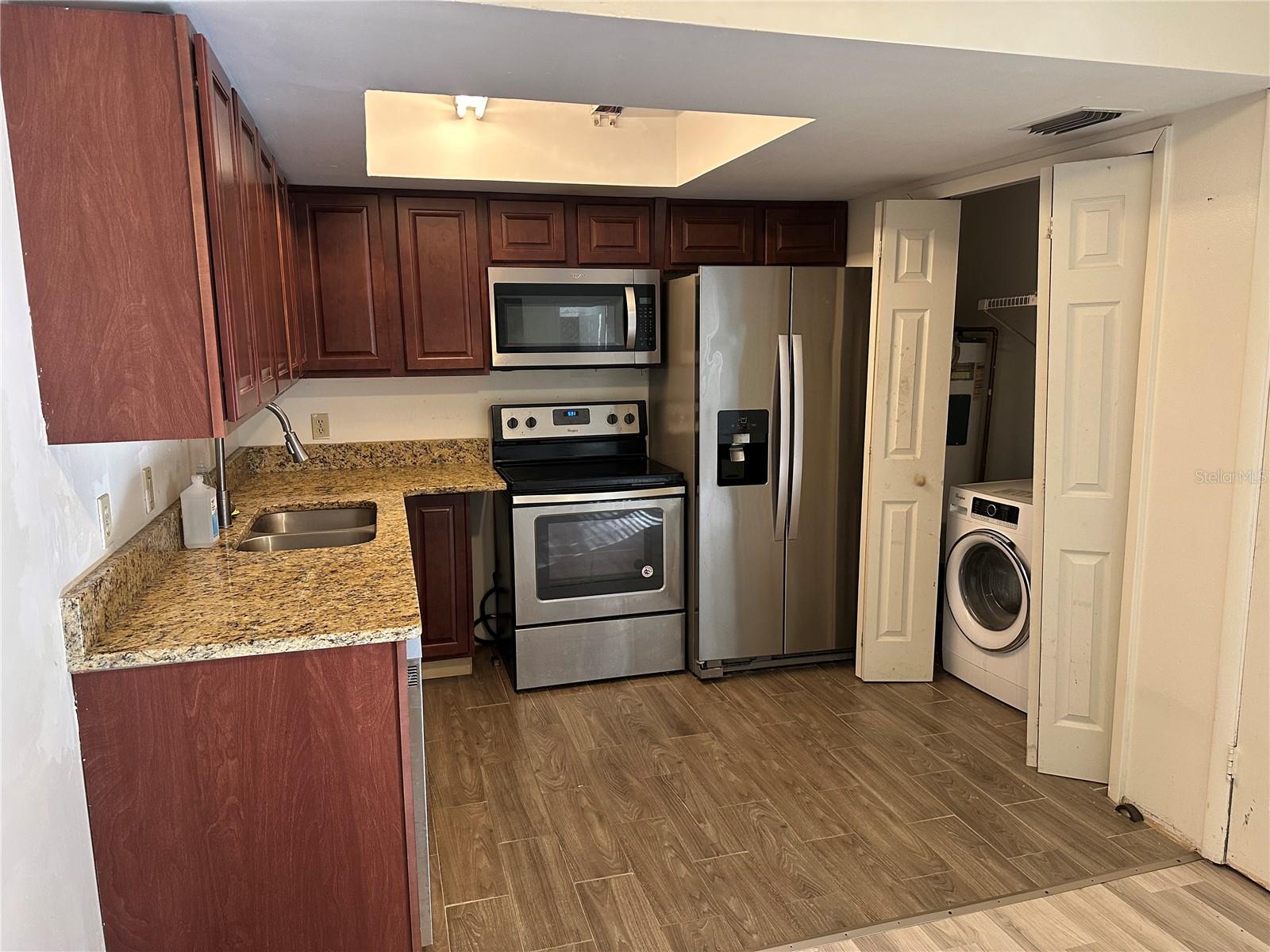 Image 9 of 29 For 22 Windtree Lane 203