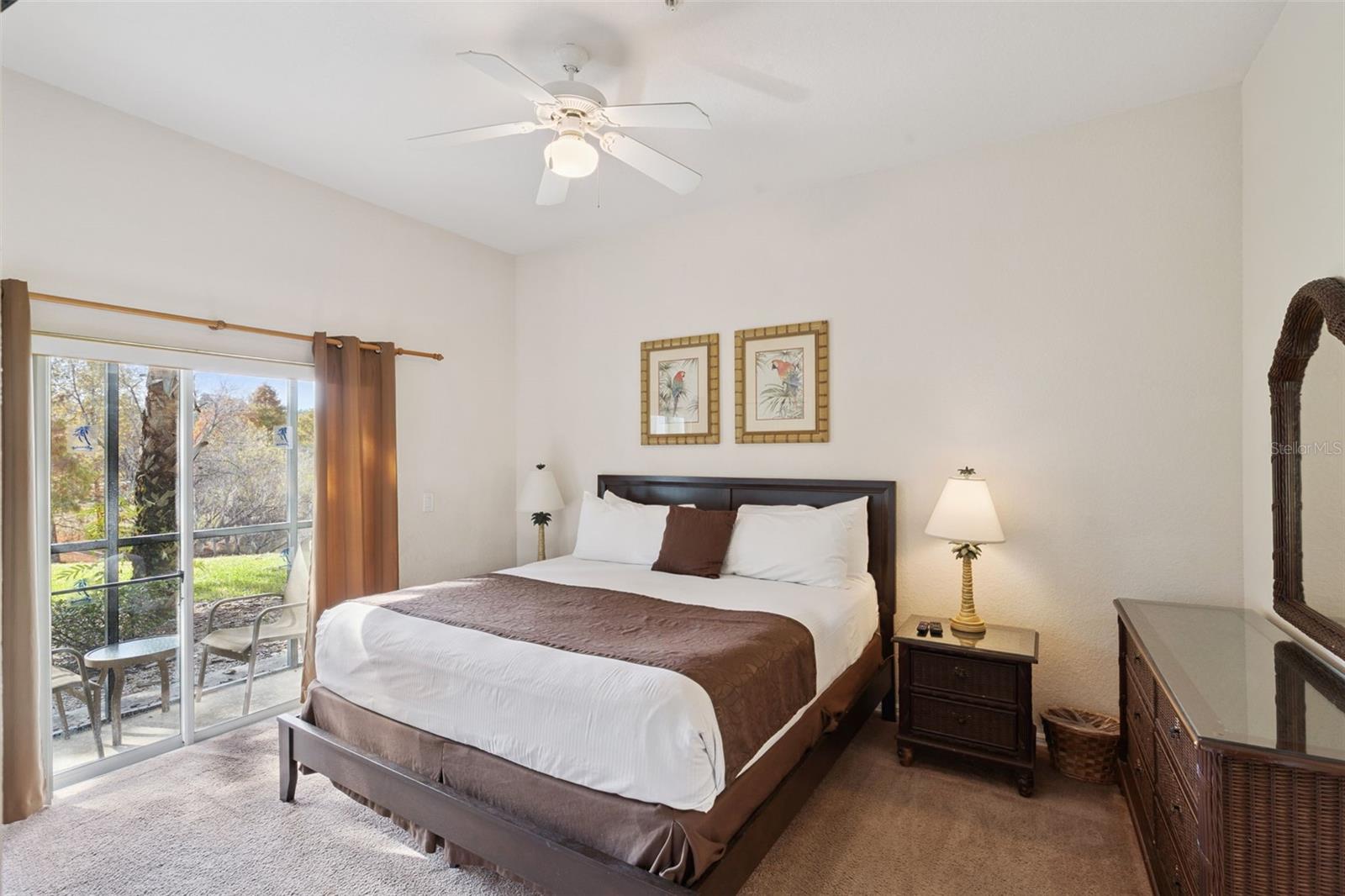 Image 11 of 66 For 1103 Gran Bahama Boulevard