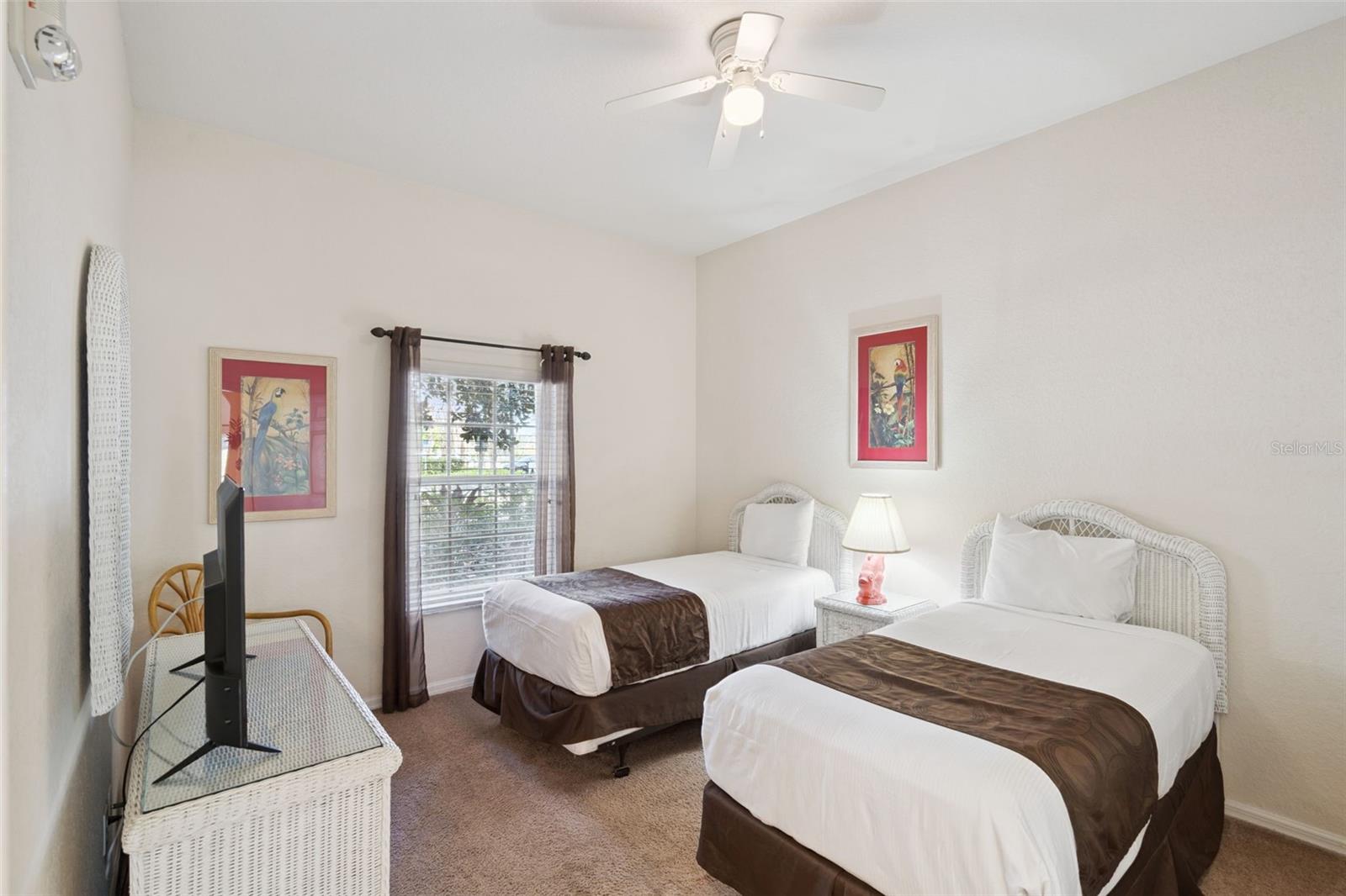 Image 13 of 66 For 1103 Gran Bahama Boulevard