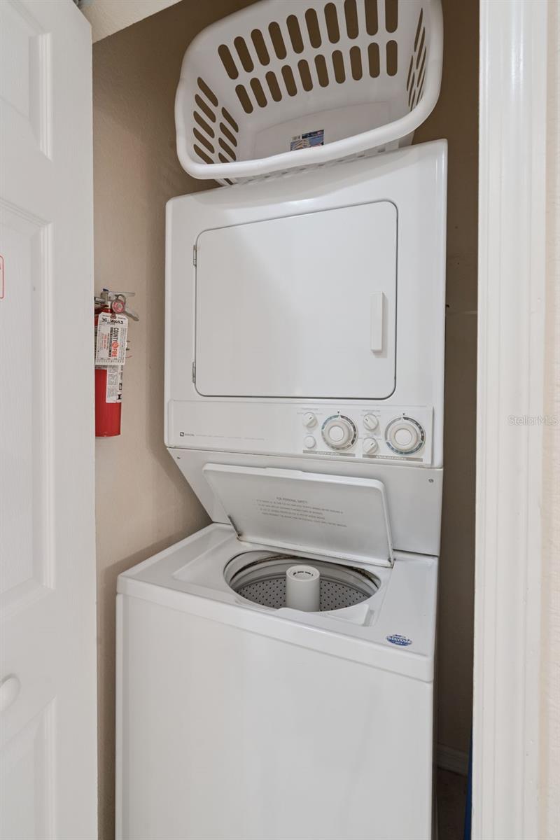 Image 16 of 66 For 1103 Gran Bahama Boulevard