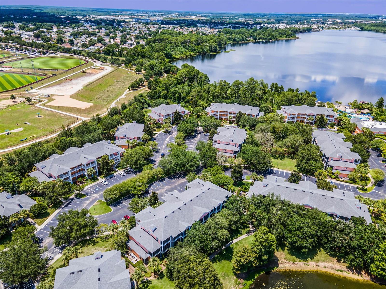 Image 50 of 66 For 1103 Gran Bahama Boulevard