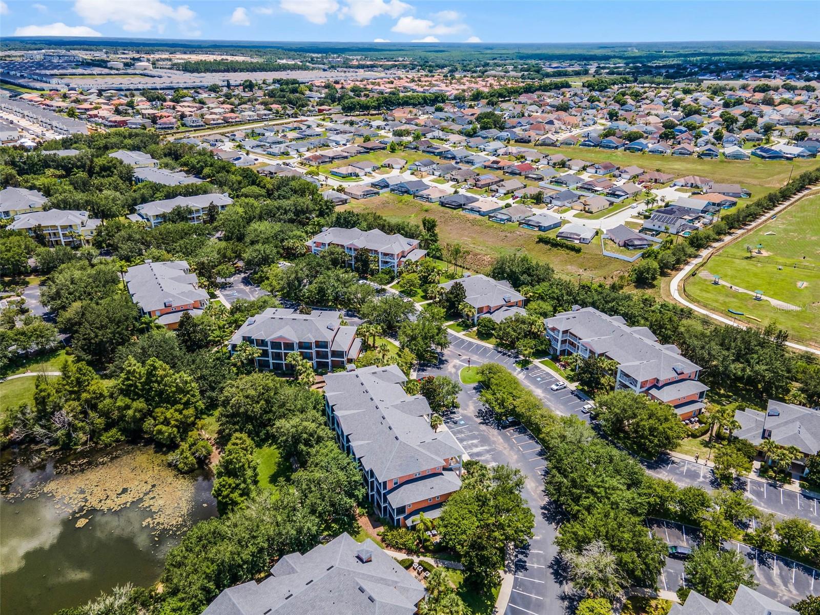 Image 51 of 66 For 1103 Gran Bahama Boulevard