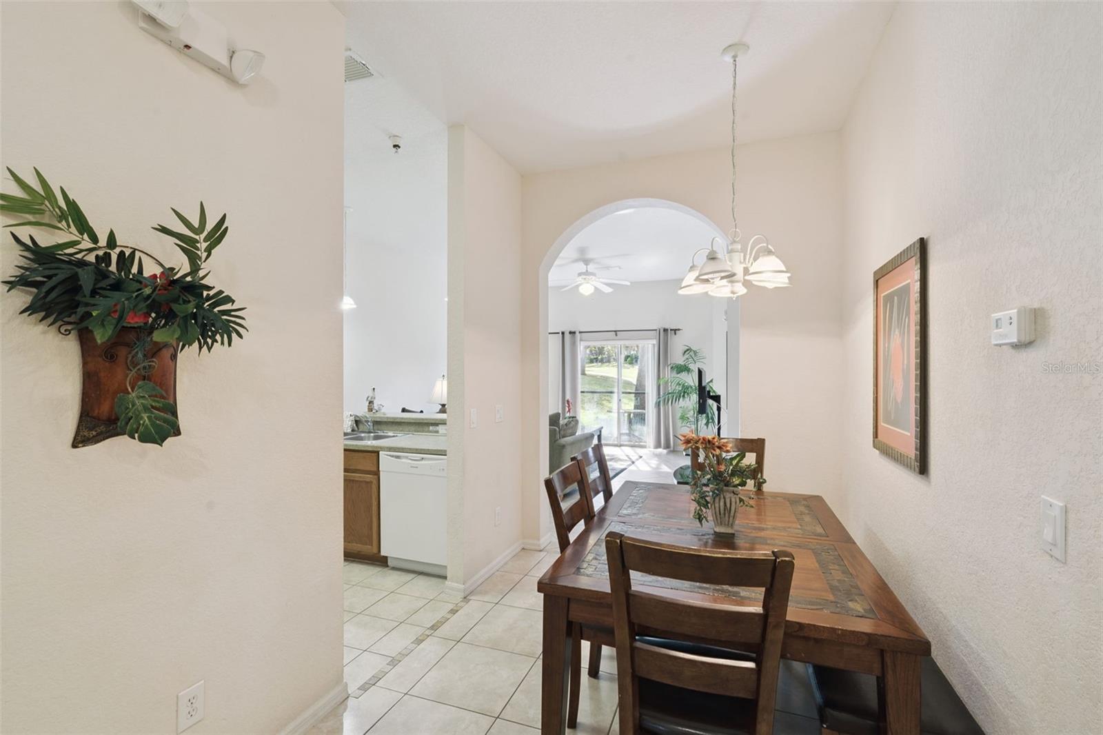 Image 6 of 66 For 1103 Gran Bahama Boulevard