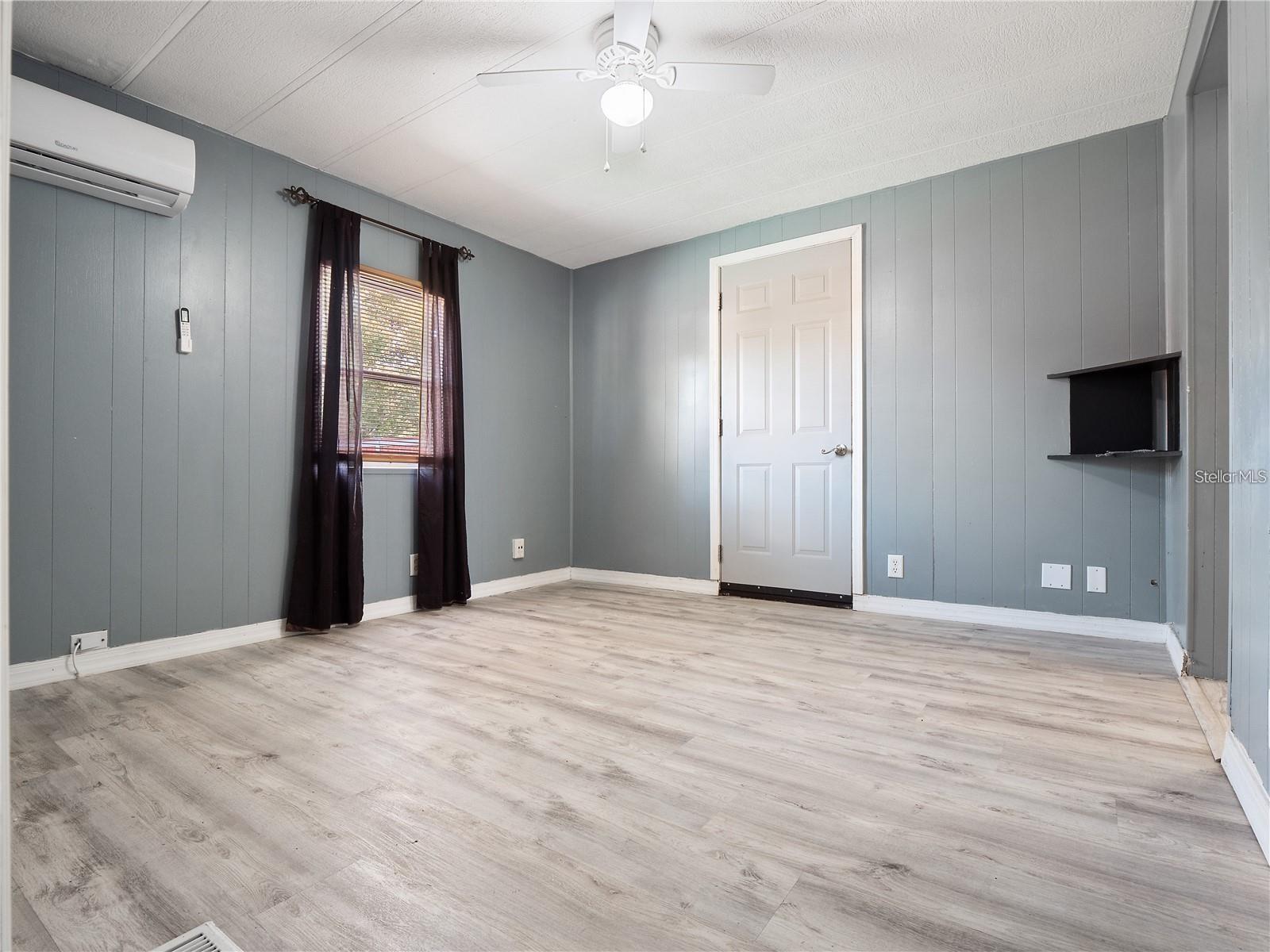 Image 14 of 24 For 6820 Pompeii Road