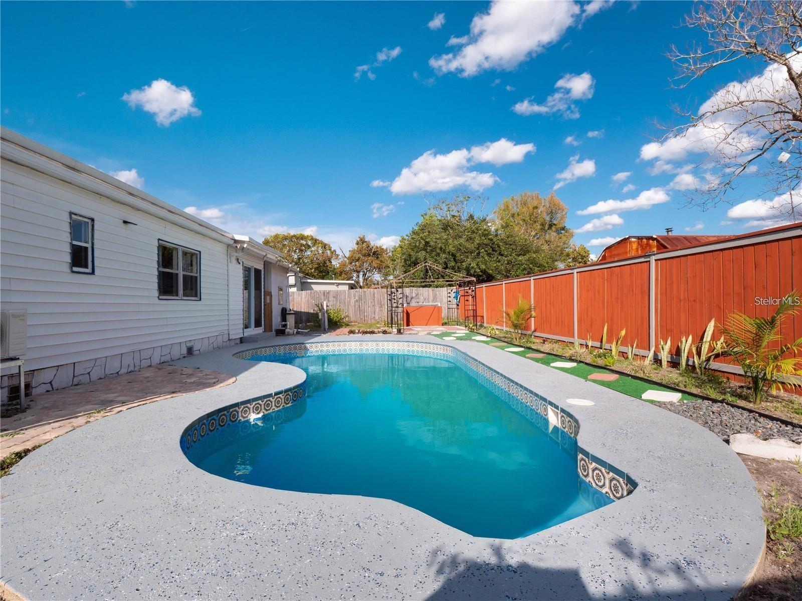 Image 2 of 24 For 6820 Pompeii Road