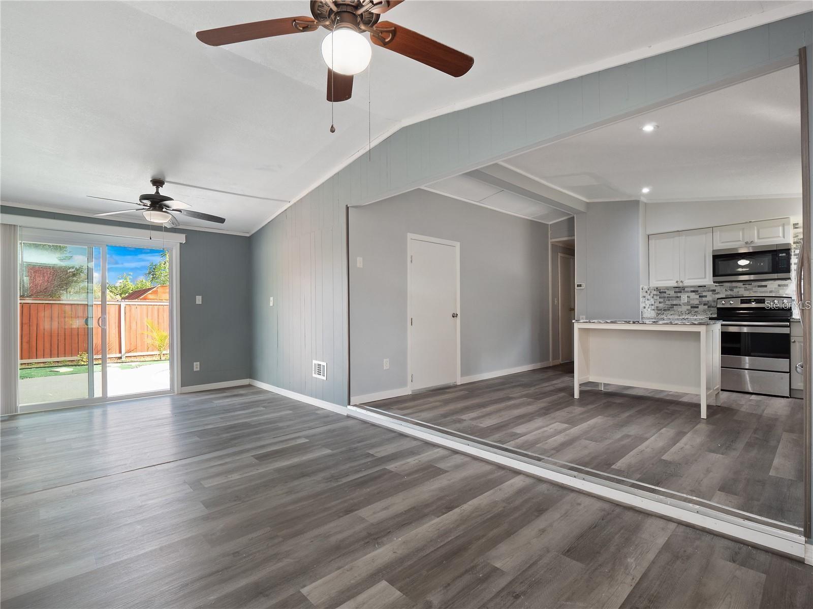 Image 9 of 24 For 6820 Pompeii Road