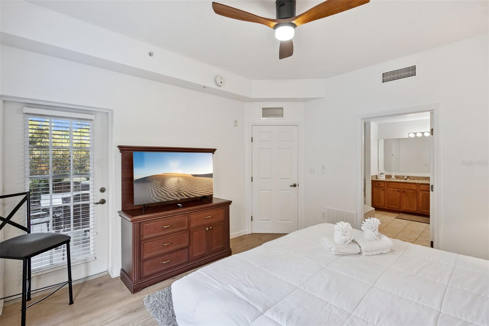 Image 12 of 30 For 8762 Worldquest Boulevard 5103