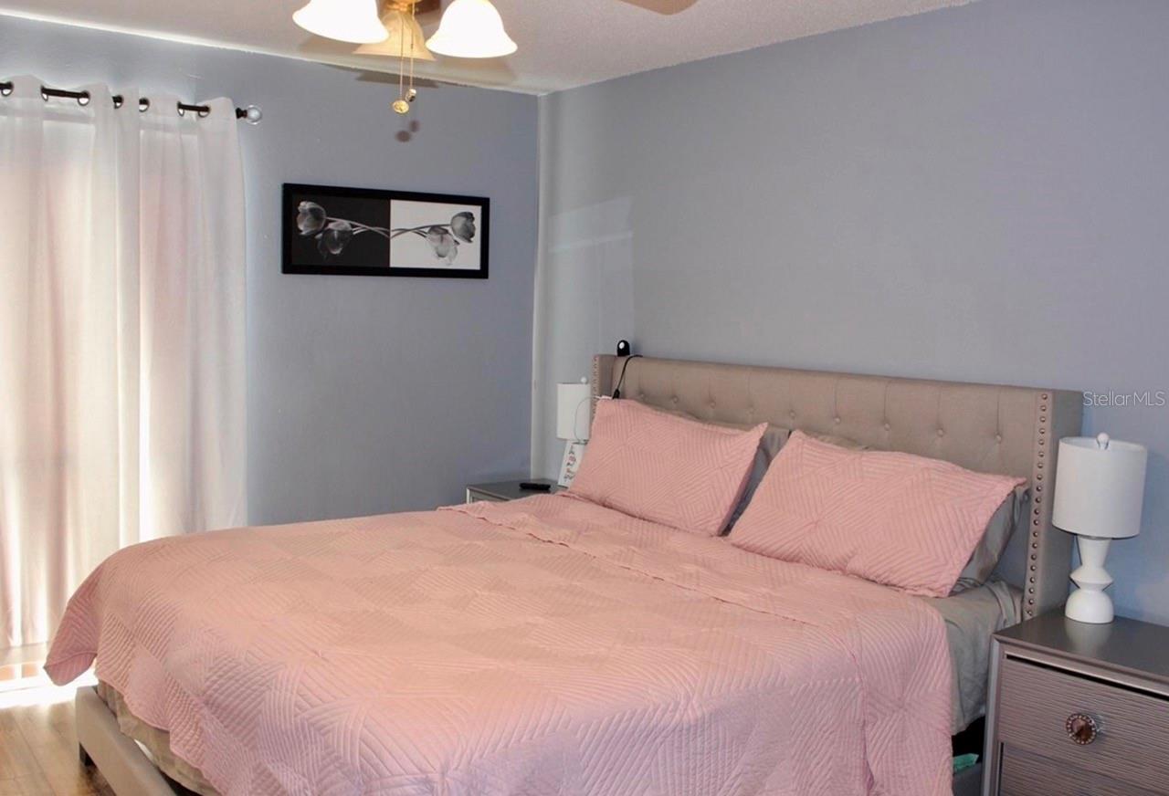 Image 12 of 17 For 429 Sheoah Boulevard 8