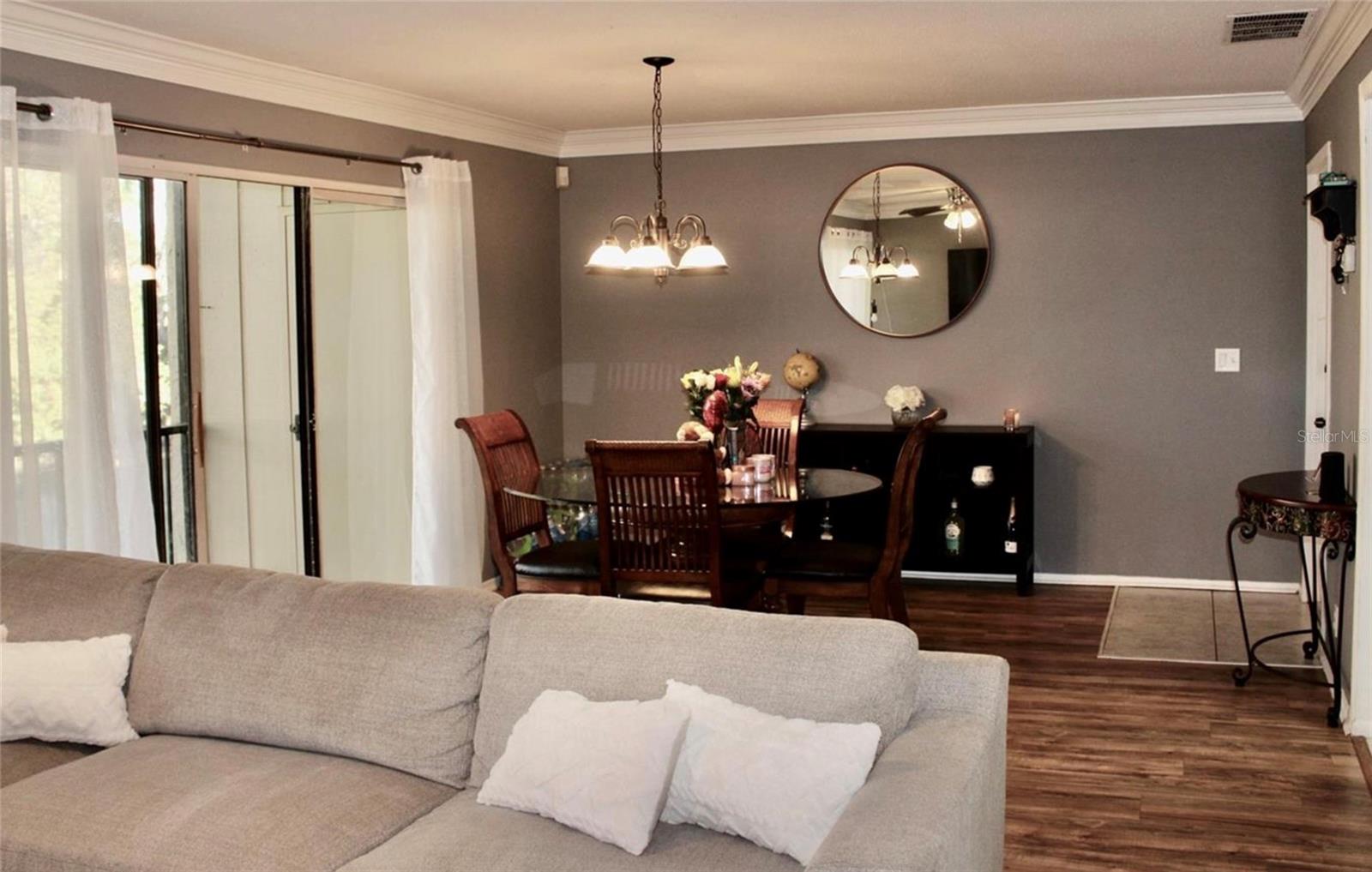 Image 4 of 17 For 429 Sheoah Boulevard 8