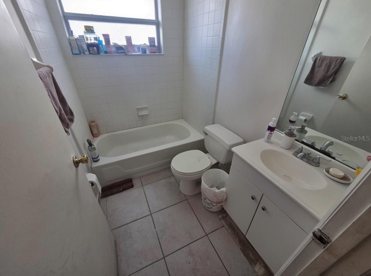 Image 18 of 24 For 299 Indian Point Circle