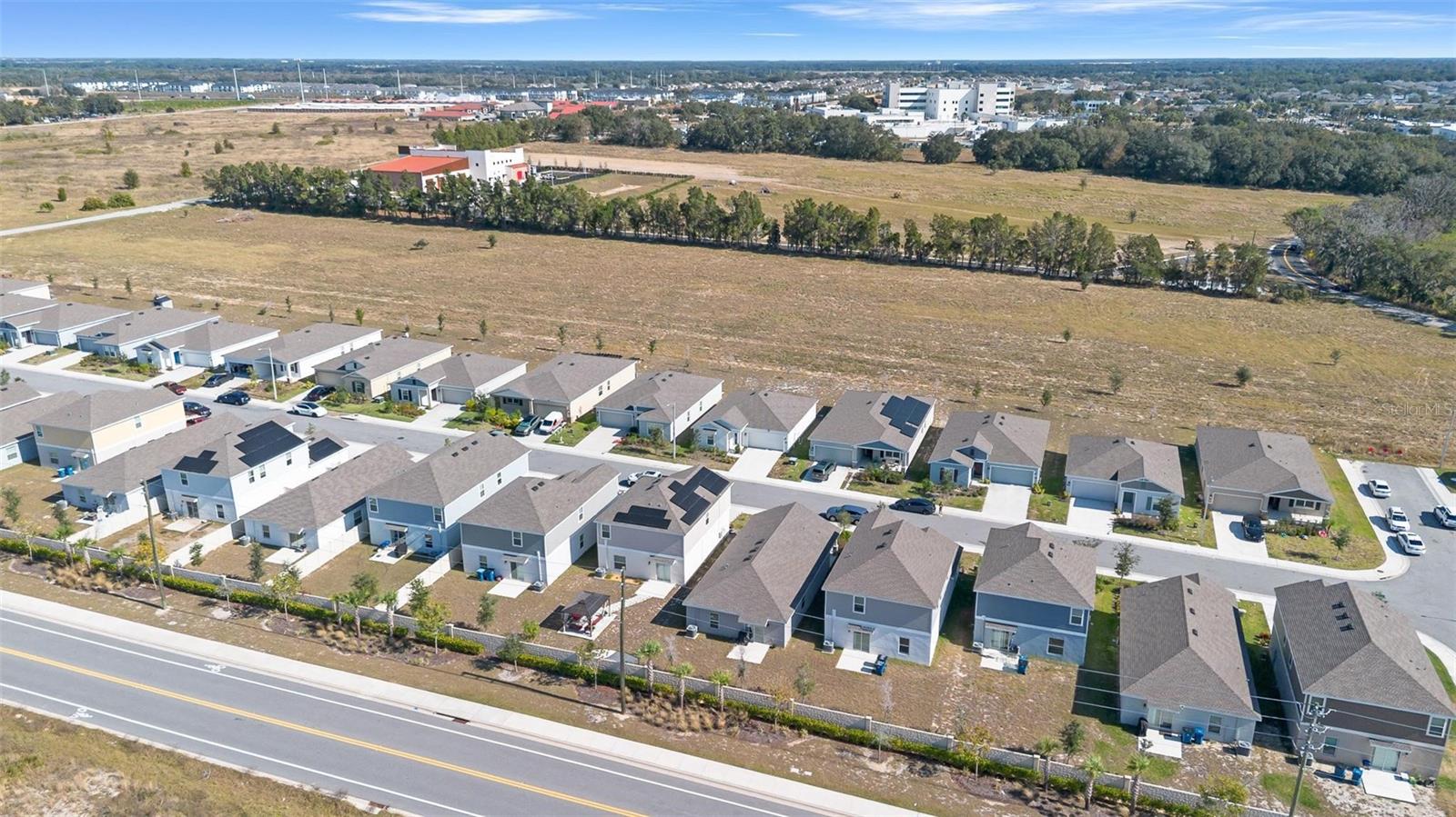 Image 10 of 34 For 360 Loch Ct