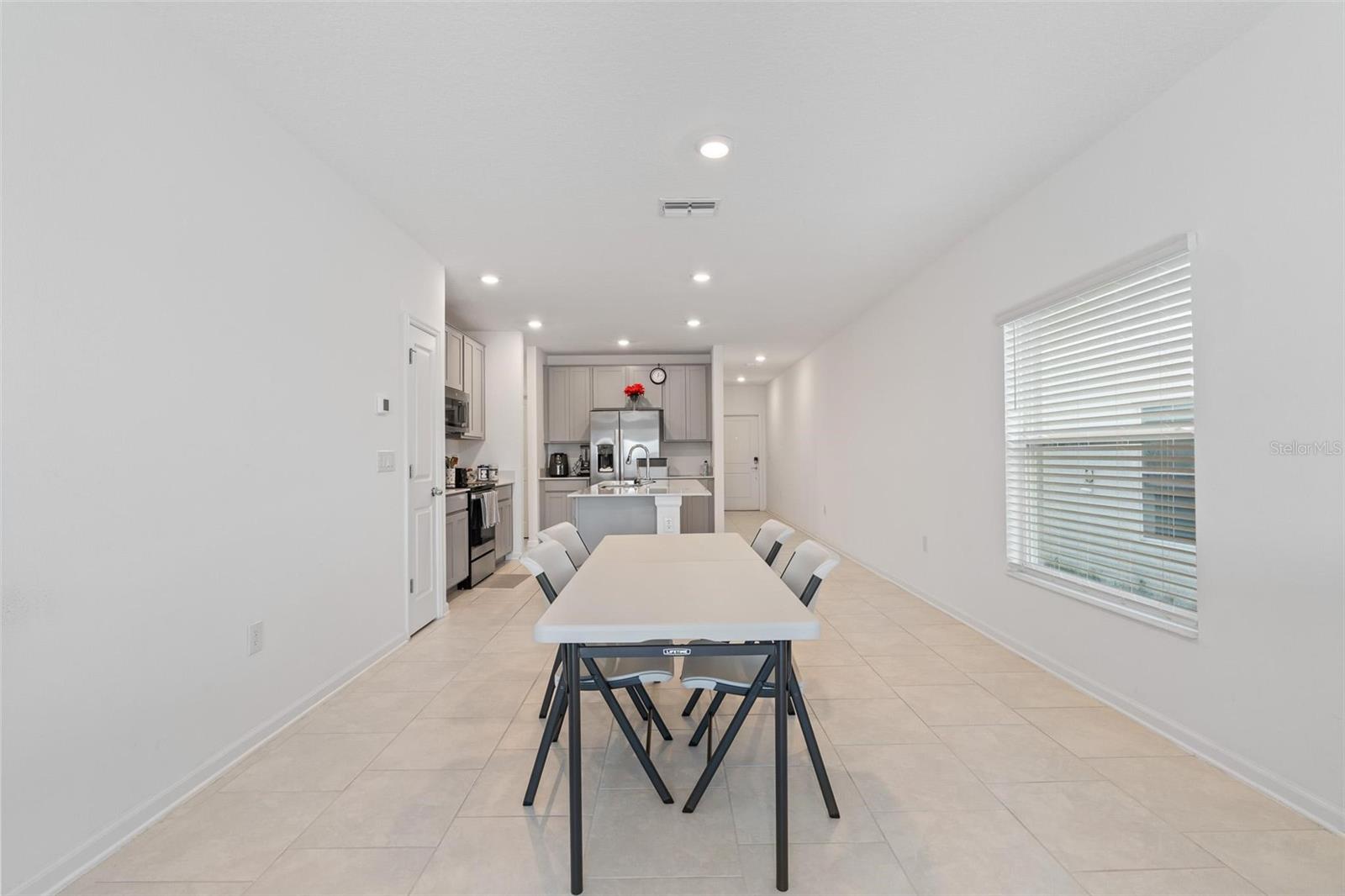 Image 15 of 34 For 360 Loch Ct