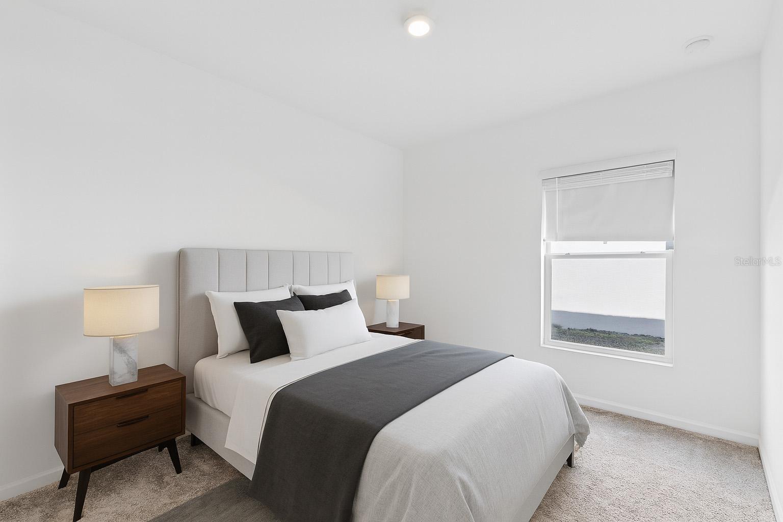 Image 28 of 34 For 360 Loch Ct