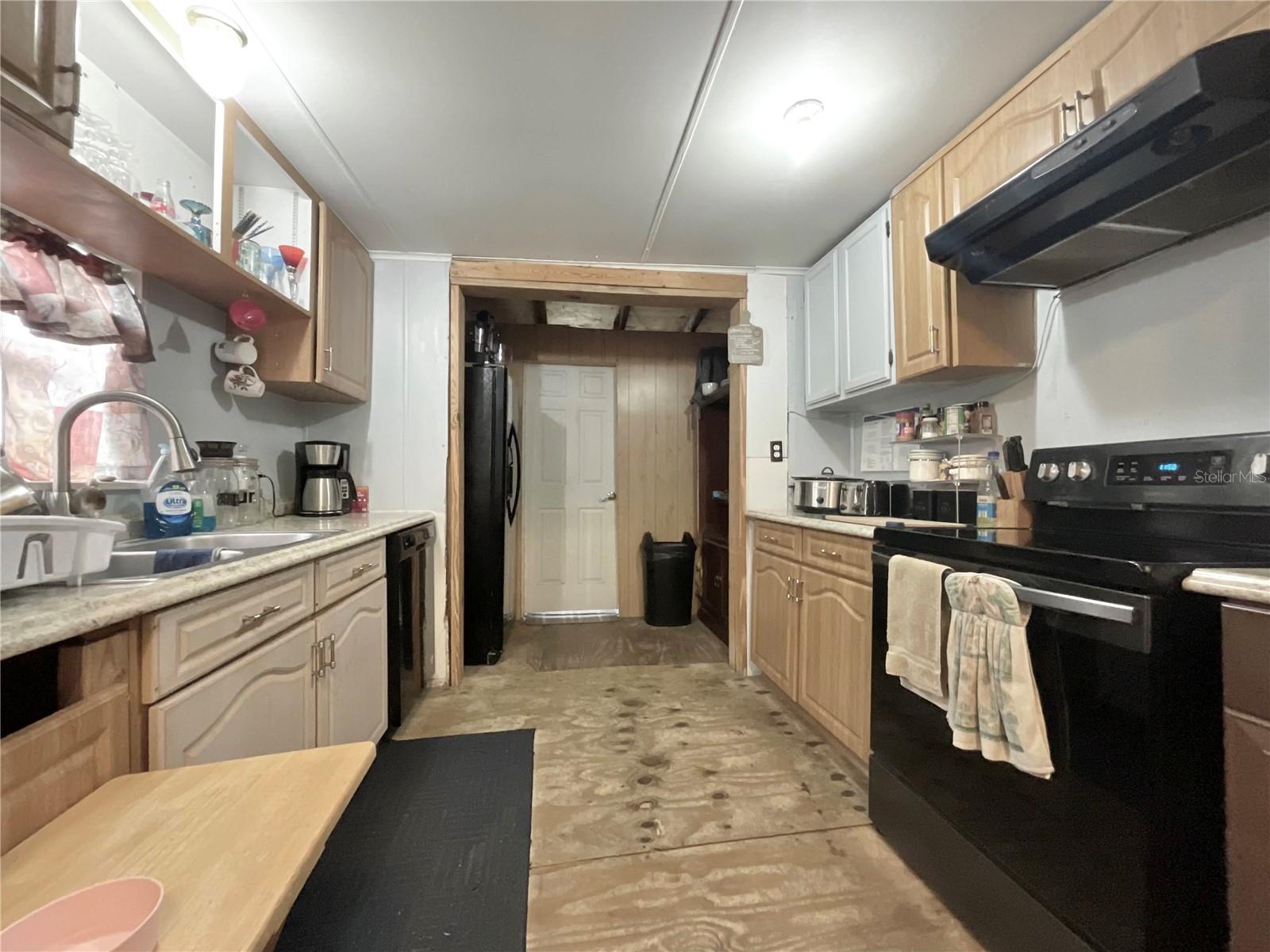 Image 10 of 29 For 1701 Sanford Street