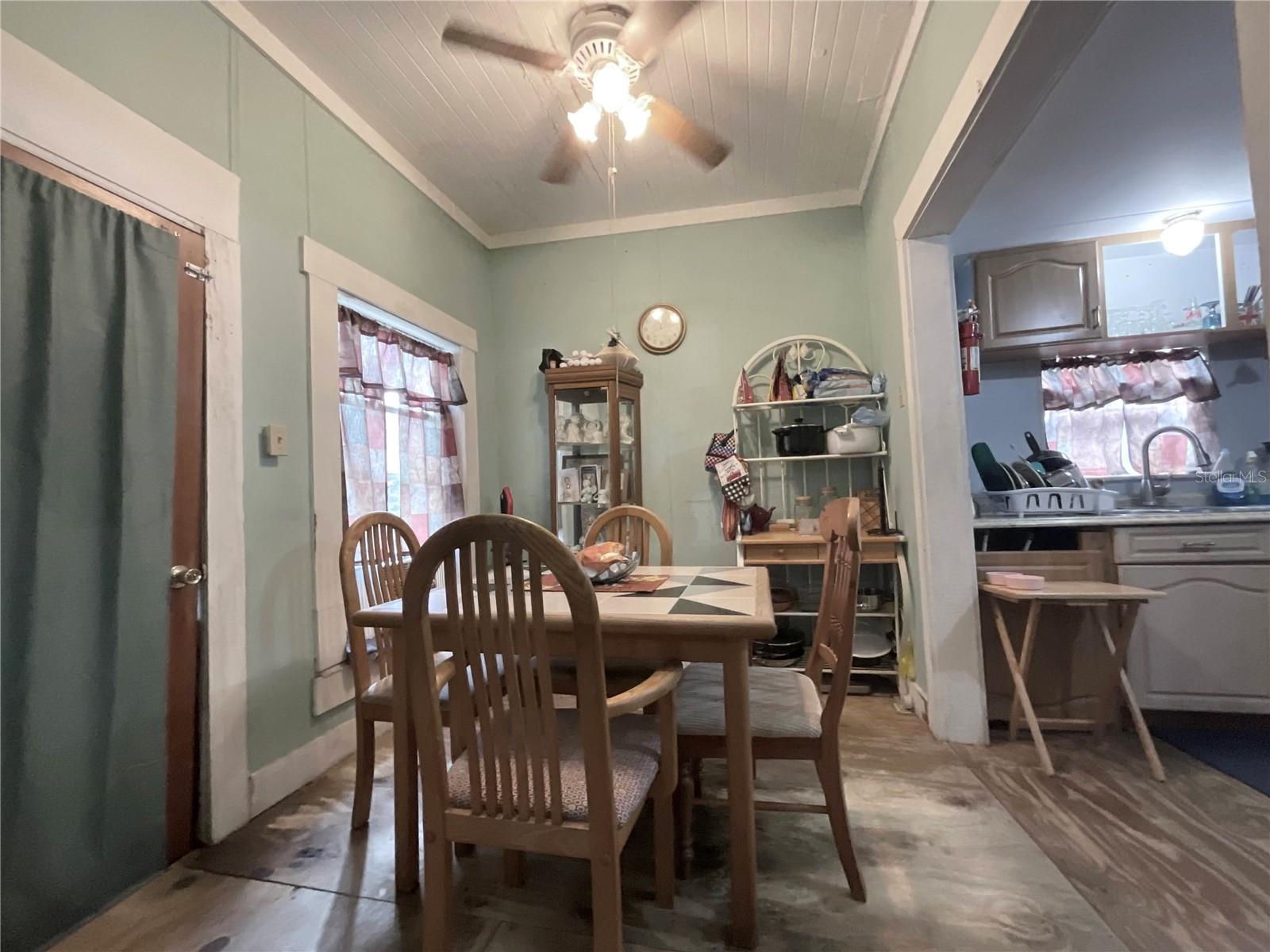 Image 9 of 29 For 1701 Sanford Street