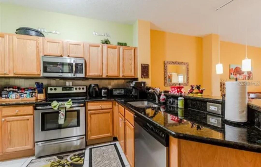 Image 5 of 21 For 8528 Bay Lilly Loop