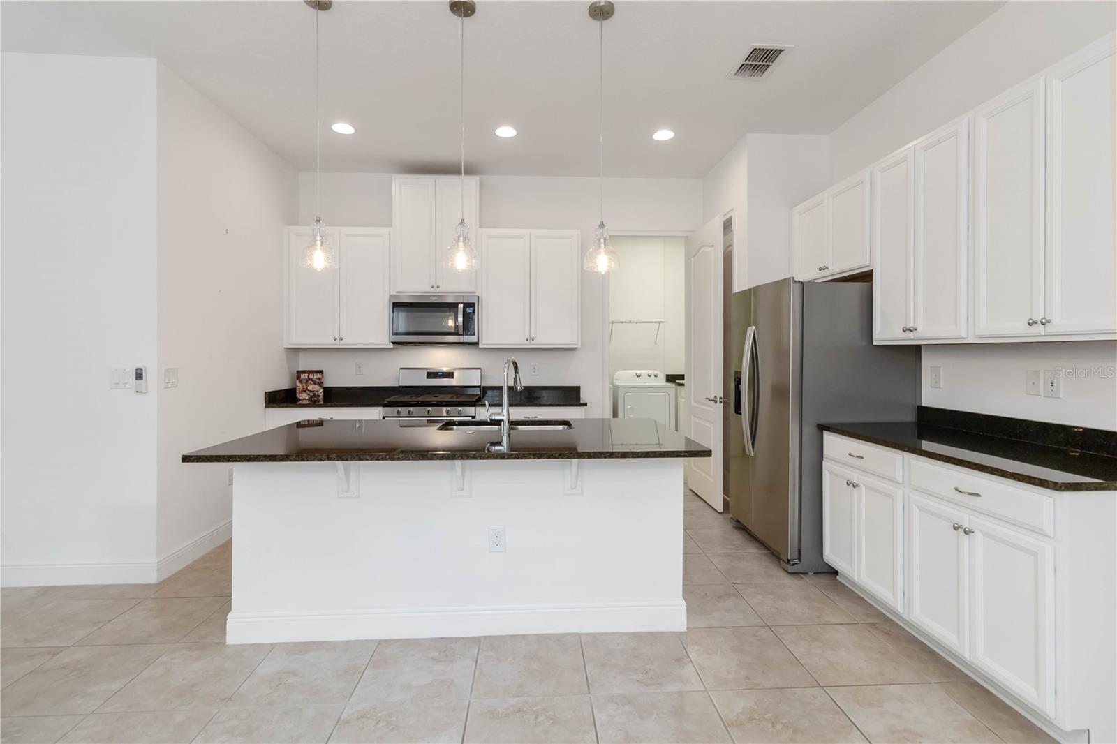 Image 18 of 43 For 2476 Datura Loop