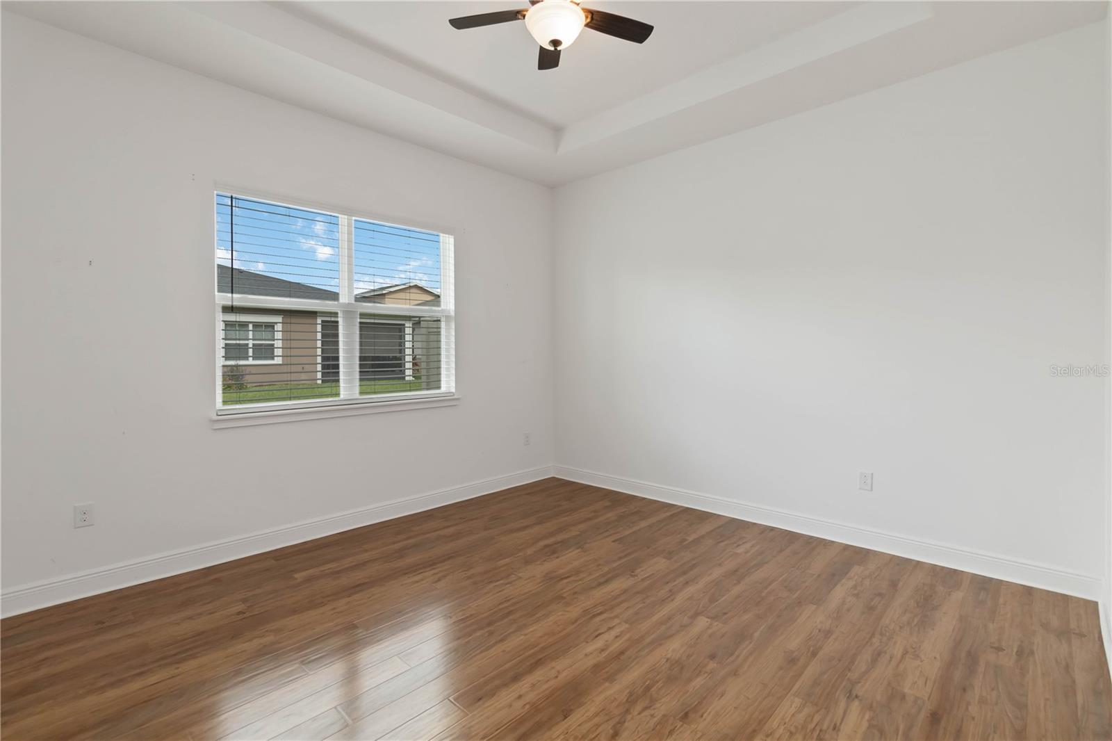 Image 27 of 43 For 2476 Datura Loop