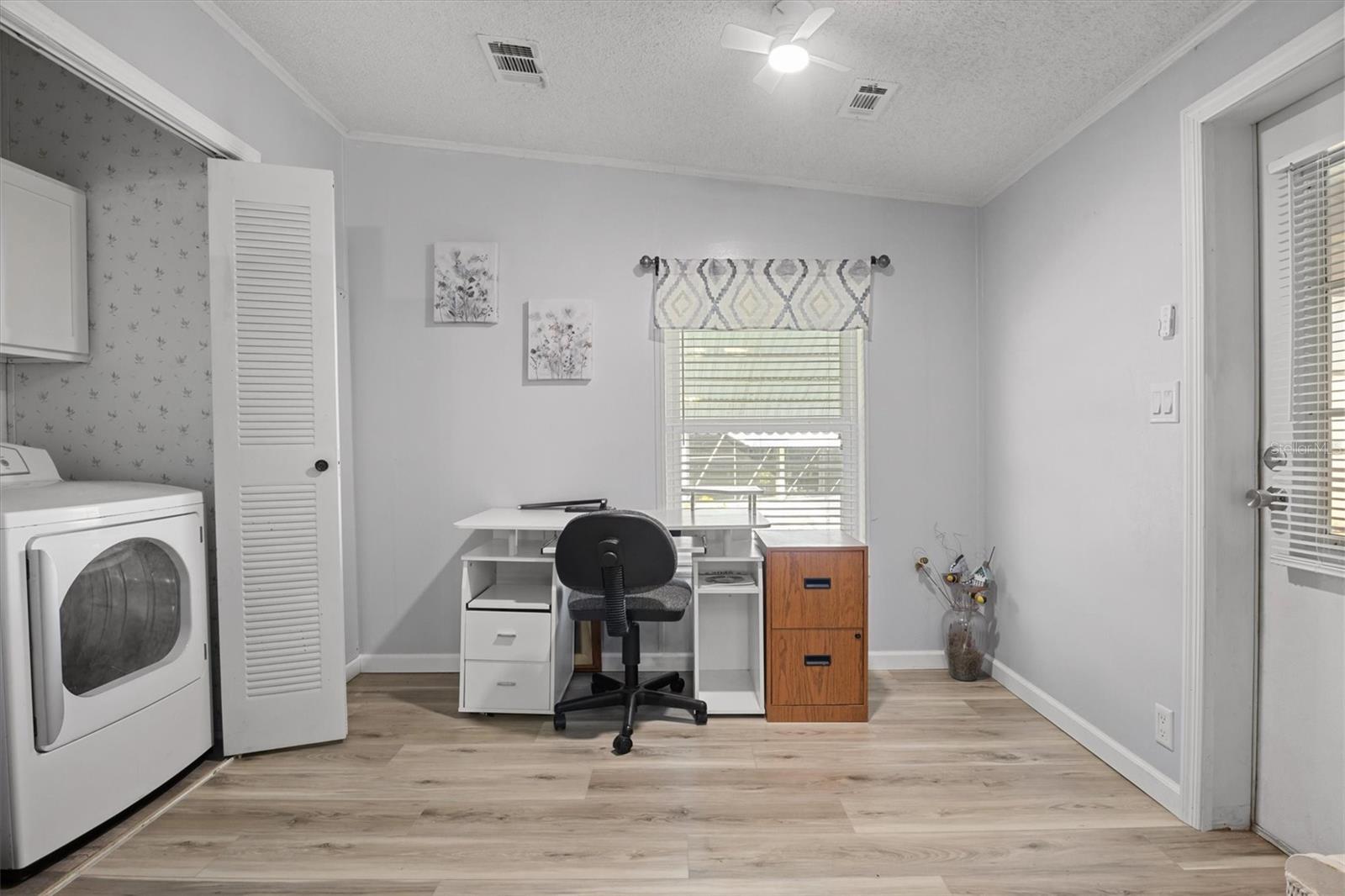 Image 13 of 43 For 6302 Treasure Valley Loop