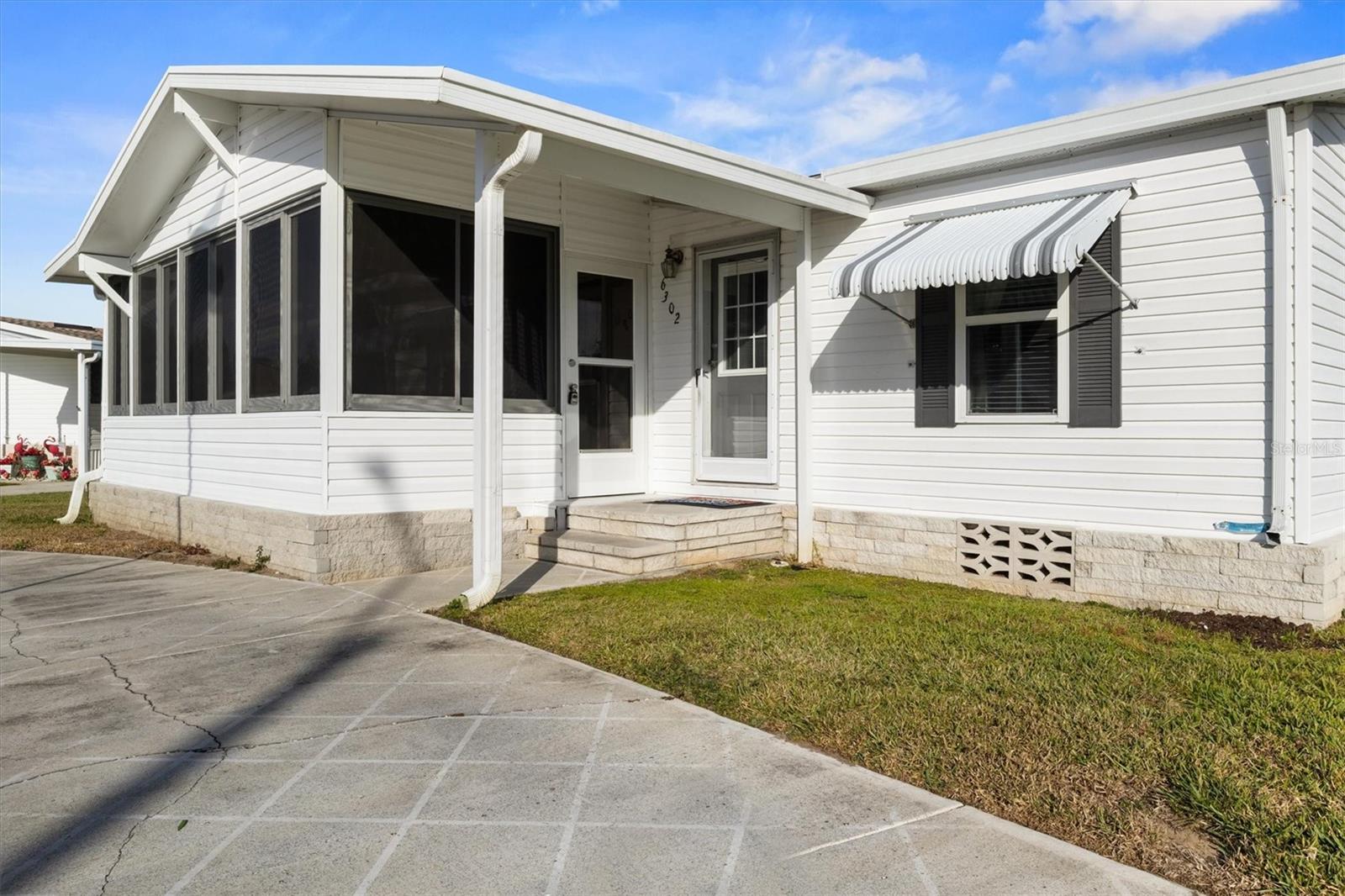 Image 4 of 43 For 6302 Treasure Valley Loop