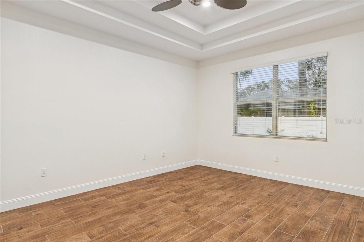 Image 11 of 23 For 516 Walking Fern Loop