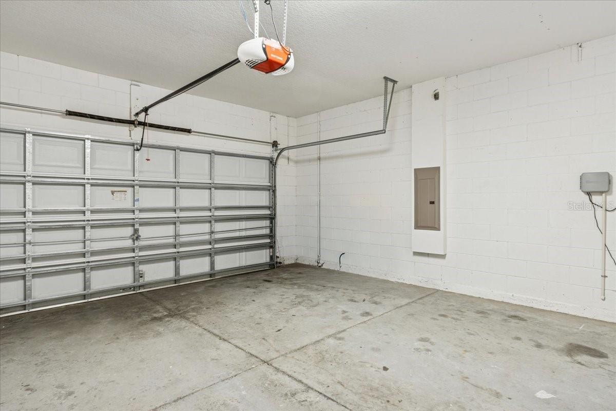 Image 19 of 23 For 516 Walking Fern Loop