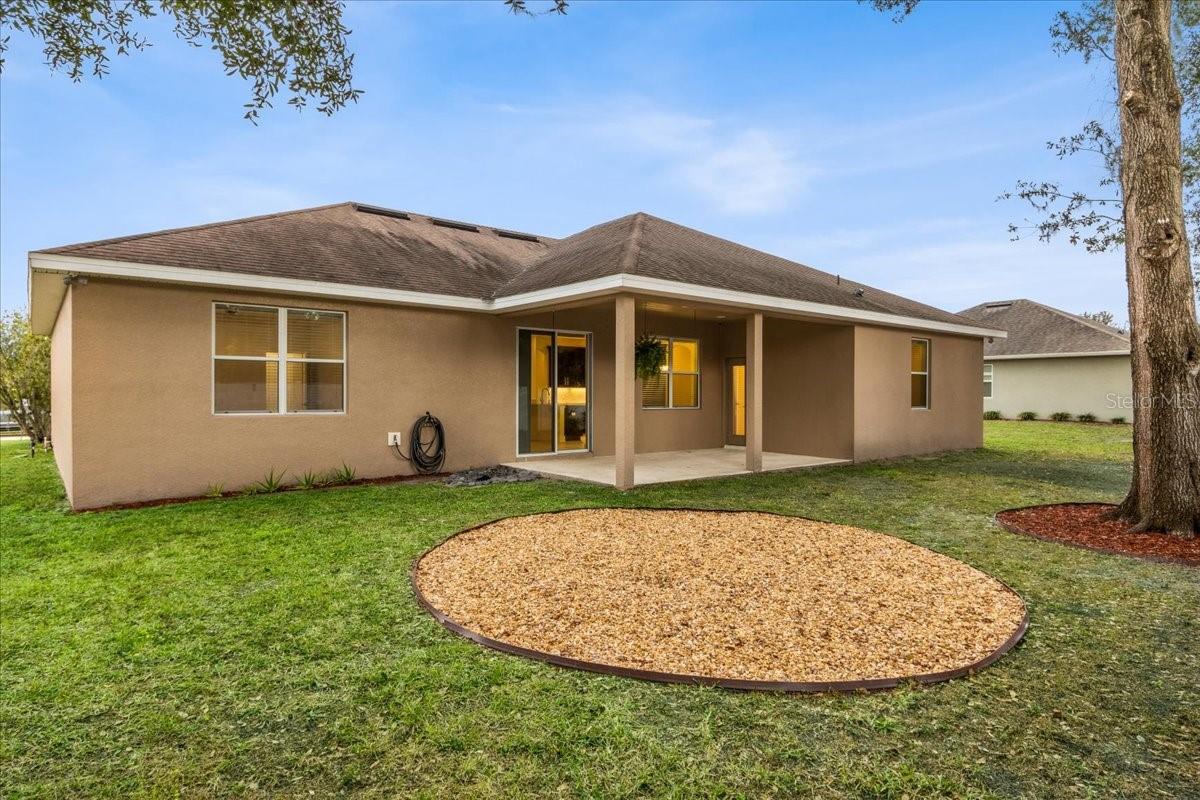 Image 21 of 23 For 516 Walking Fern Loop