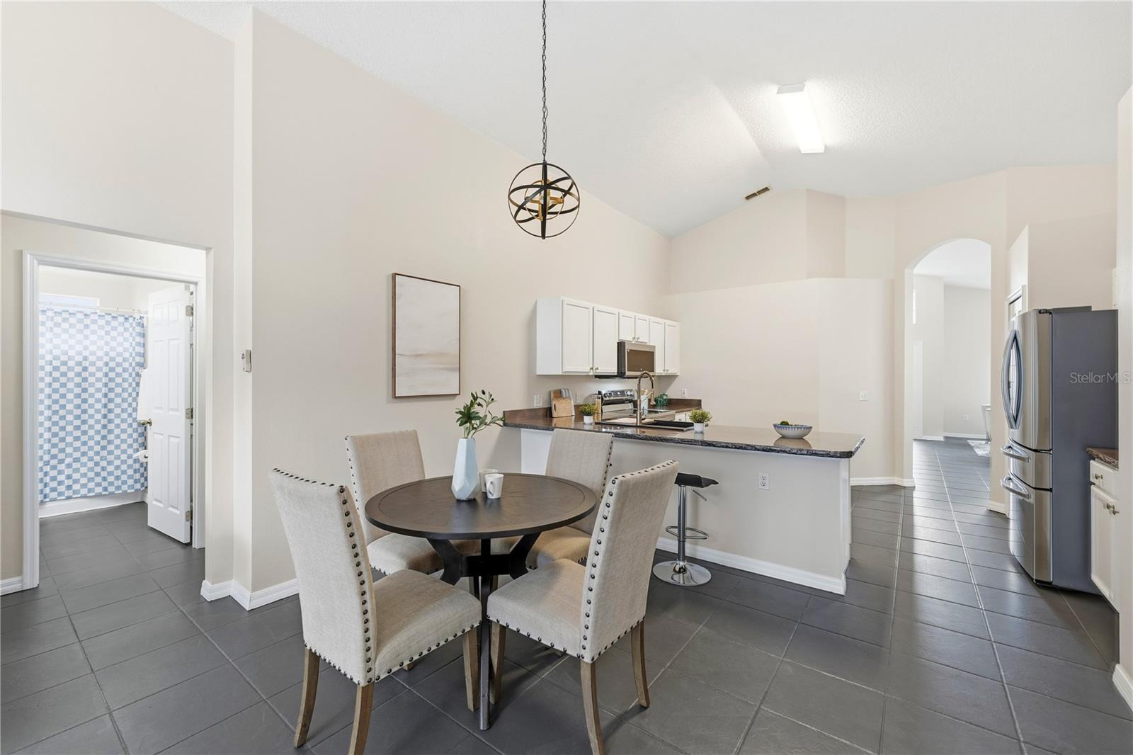 Image 17 of 78 For 2810 Kokomo Loop