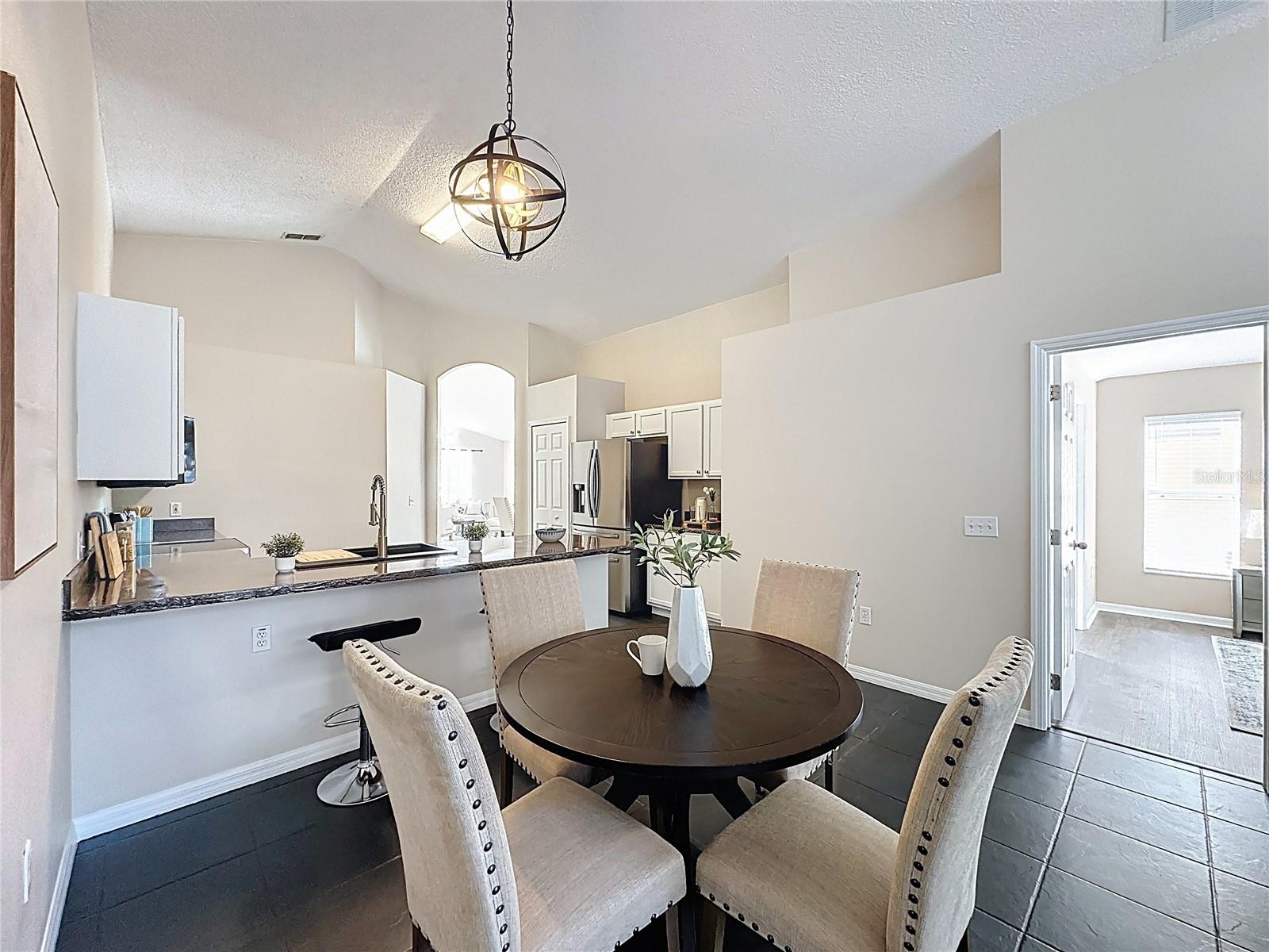 Image 19 of 78 For 2810 Kokomo Loop