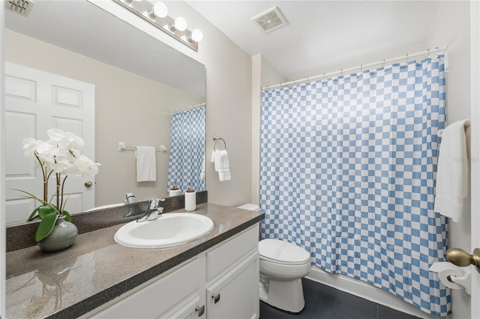 Image 41 of 78 For 2810 Kokomo Loop