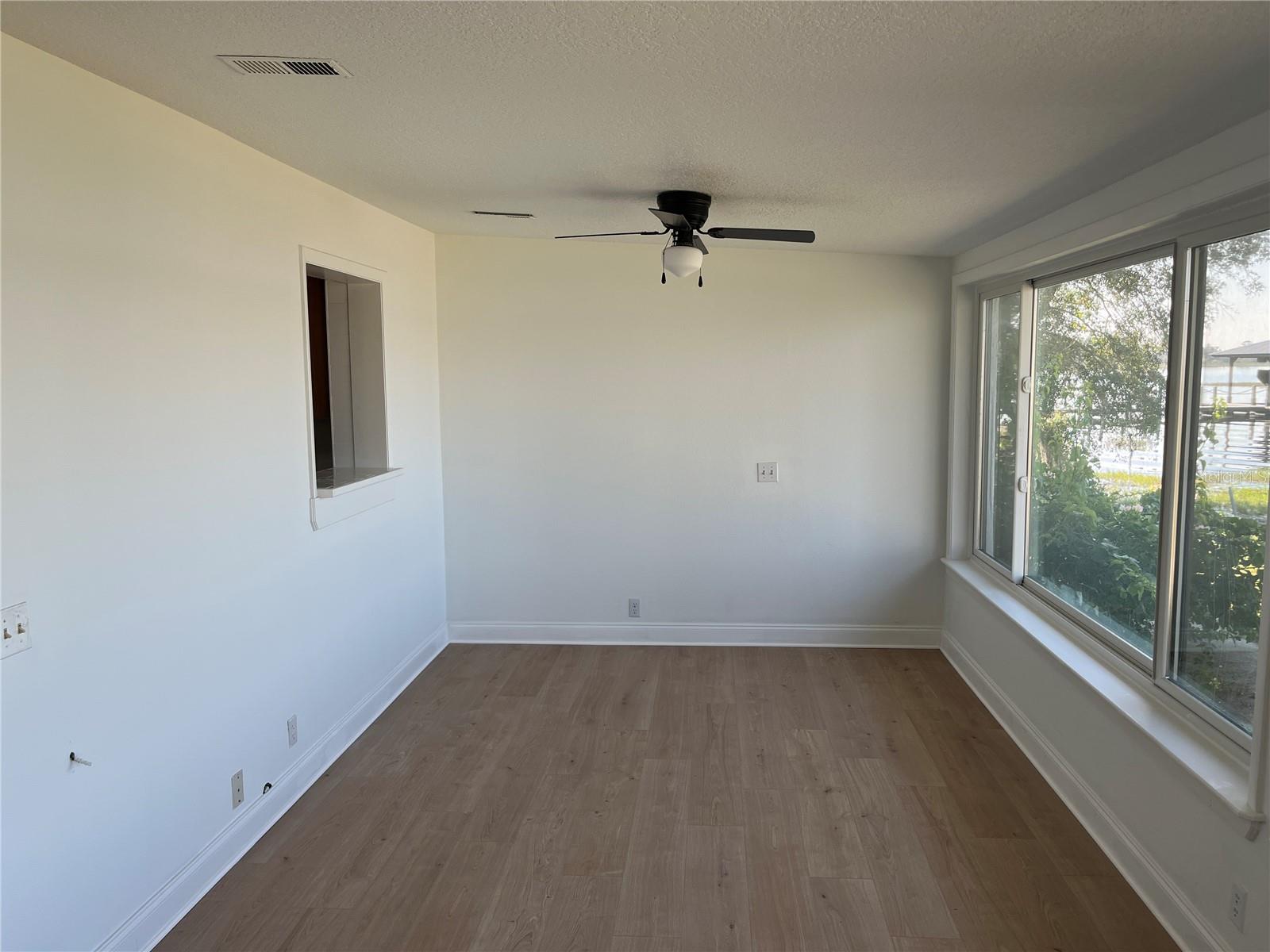 Image 16 of 33 For 6346 Bennett Court