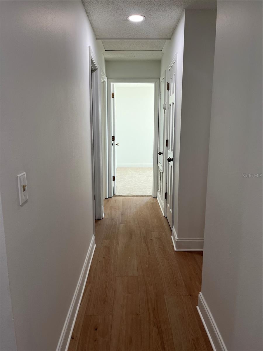 Image 20 of 33 For 6346 Bennett Court