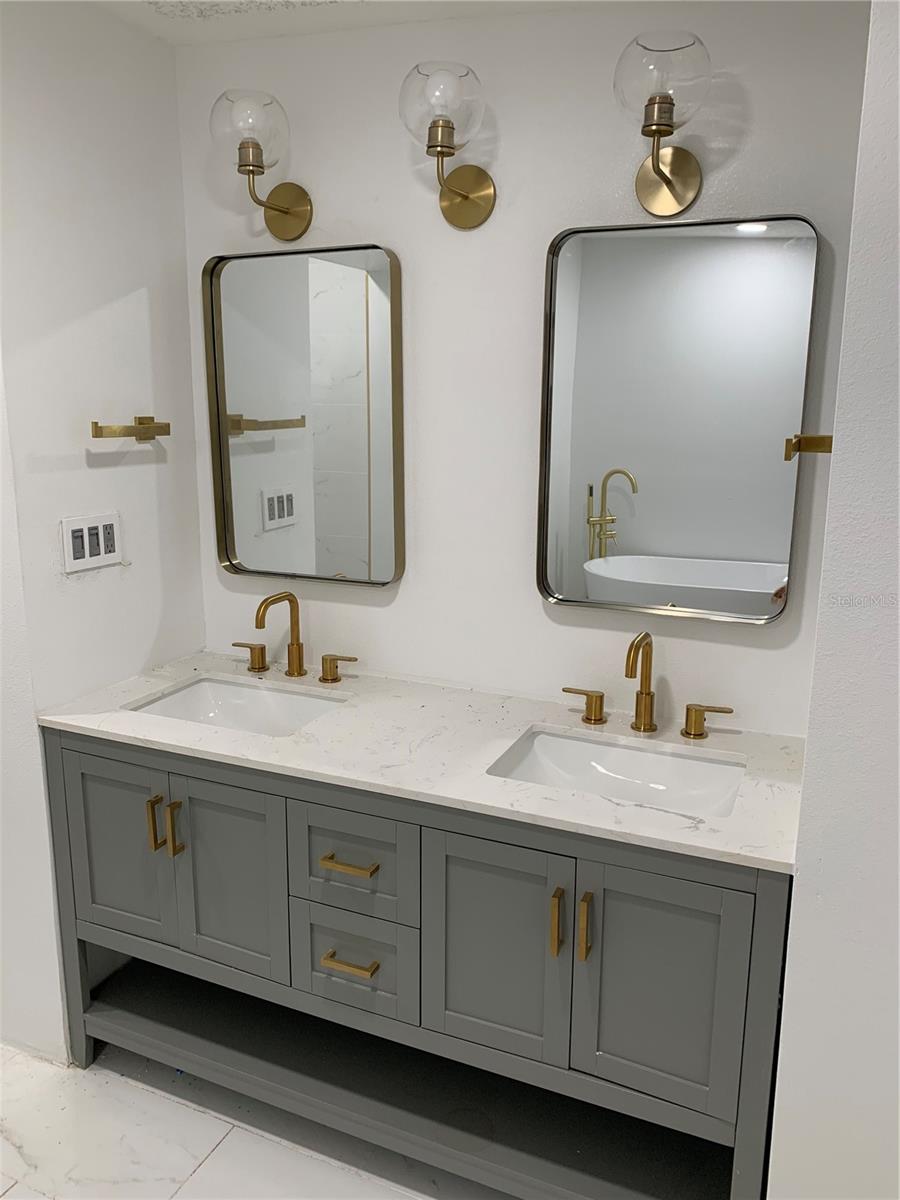 Image 30 of 33 For 6346 Bennett Court