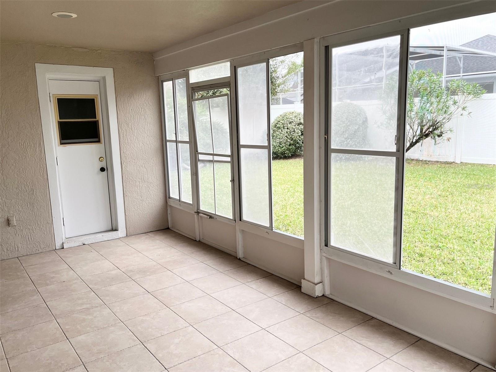 Image 12 of 44 For 3415 Santa Monica Drive