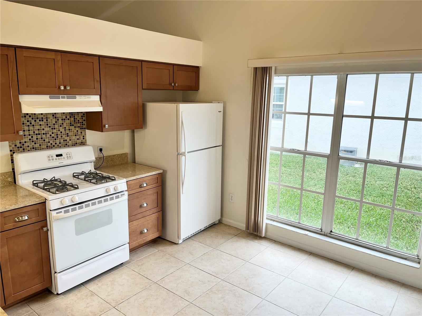 Image 17 of 44 For 3415 Santa Monica Drive