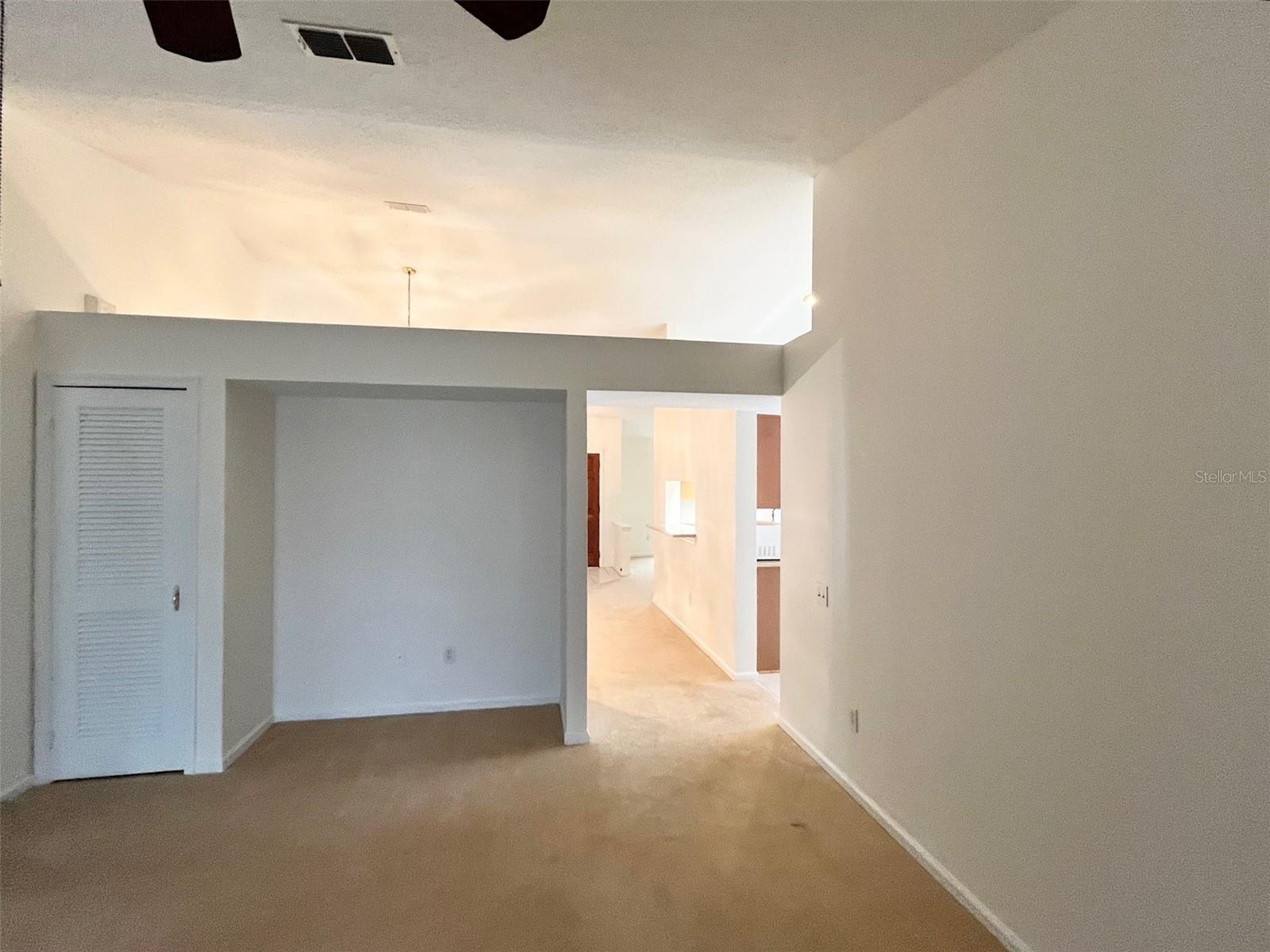 Image 20 of 44 For 3415 Santa Monica Drive