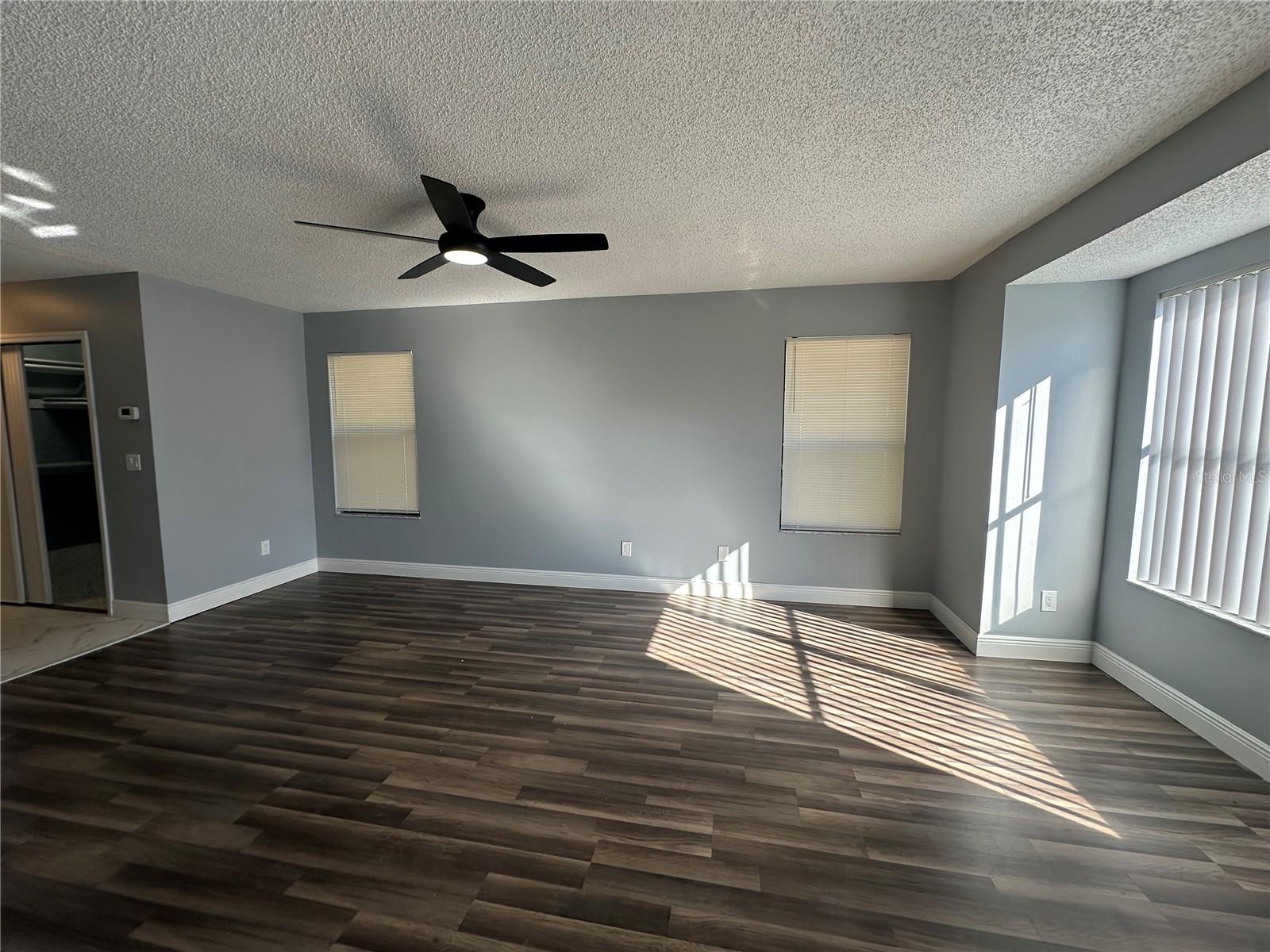 Image 13 of 27 For 7846 Snowberry Circle