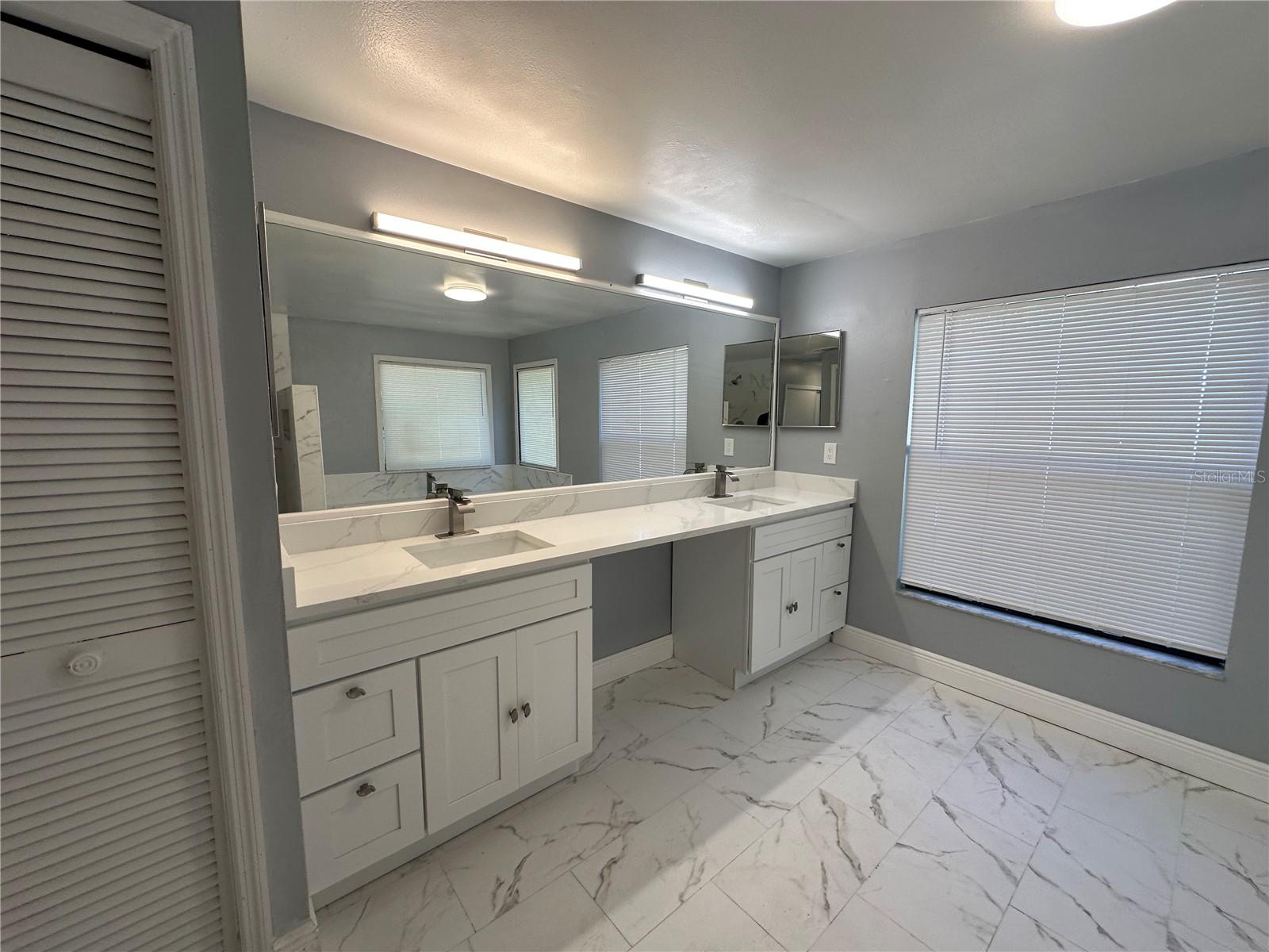 Image 18 of 27 For 7846 Snowberry Circle