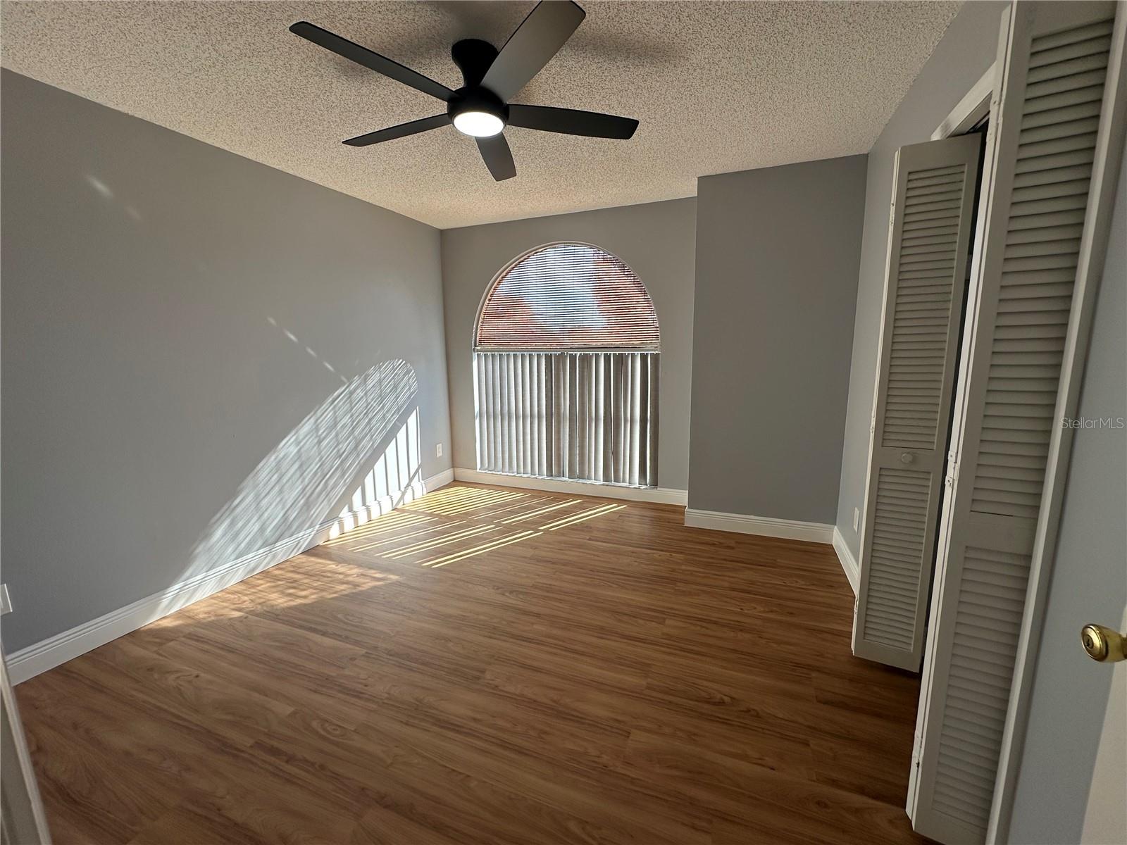 Image 20 of 27 For 7846 Snowberry Circle