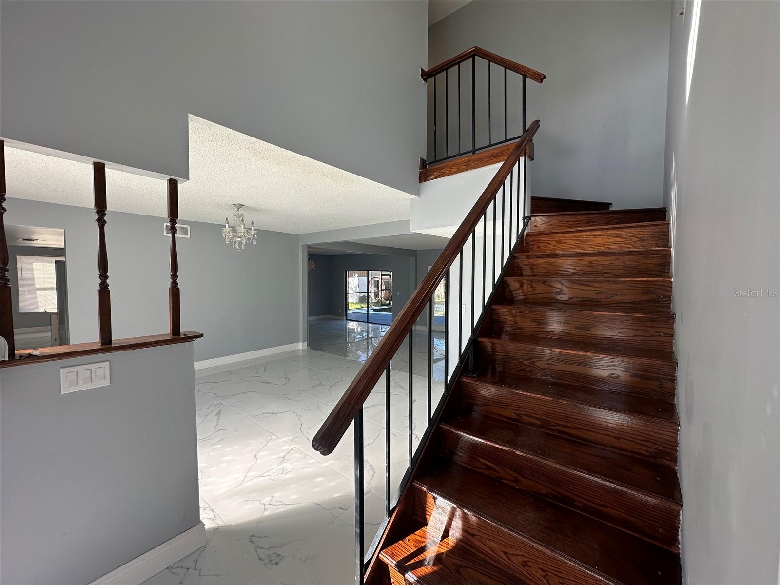 Image 4 of 27 For 7846 Snowberry Circle