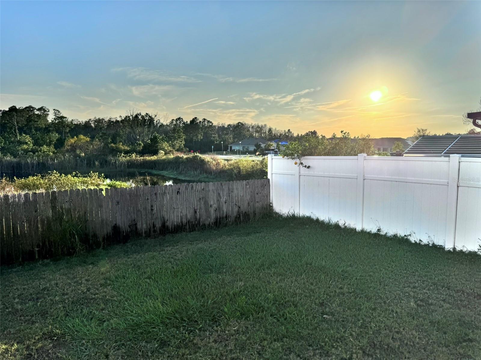 Image 2 of 23 For 664 Canna Drive