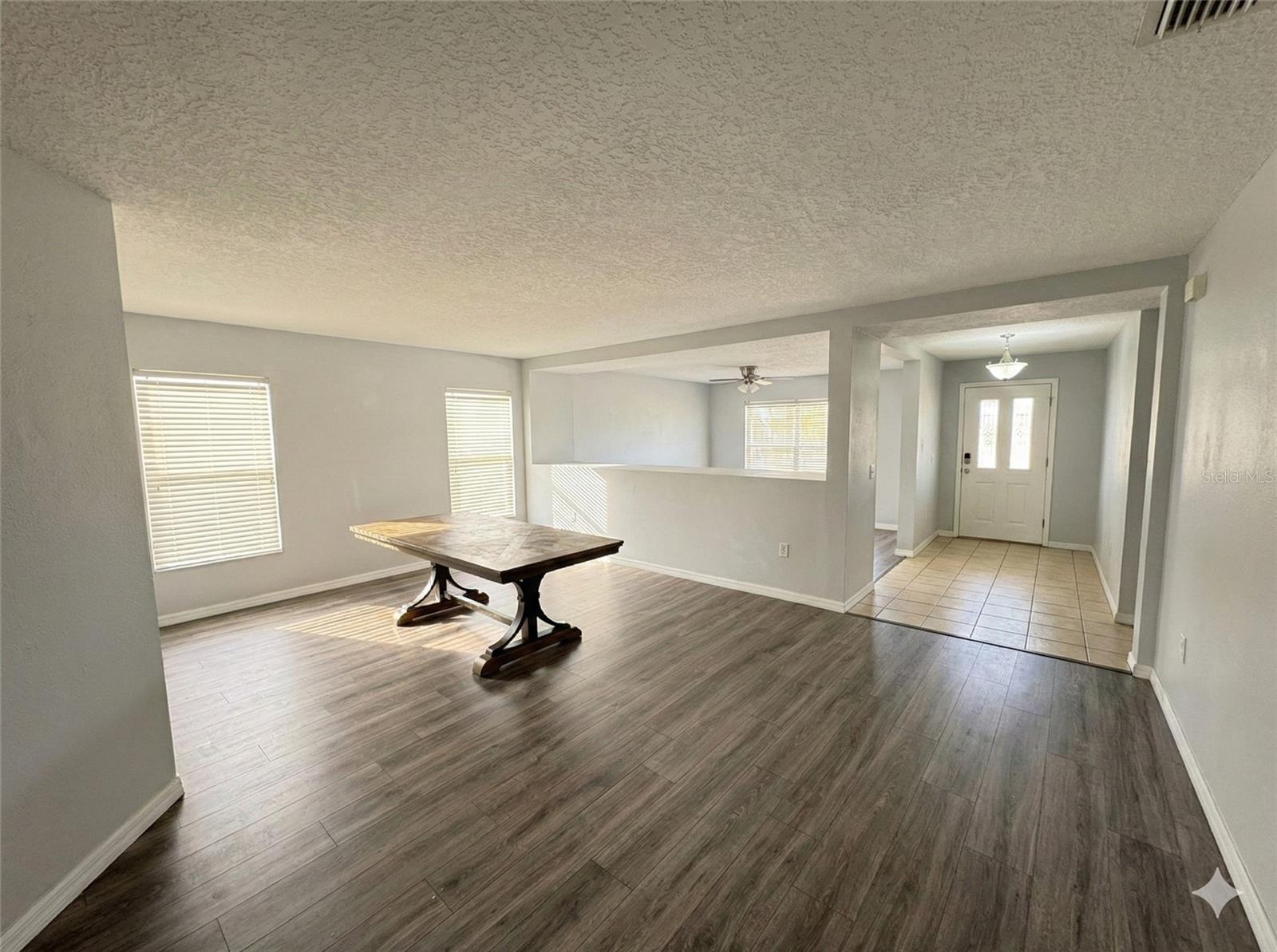 Image 5 of 23 For 664 Canna Drive