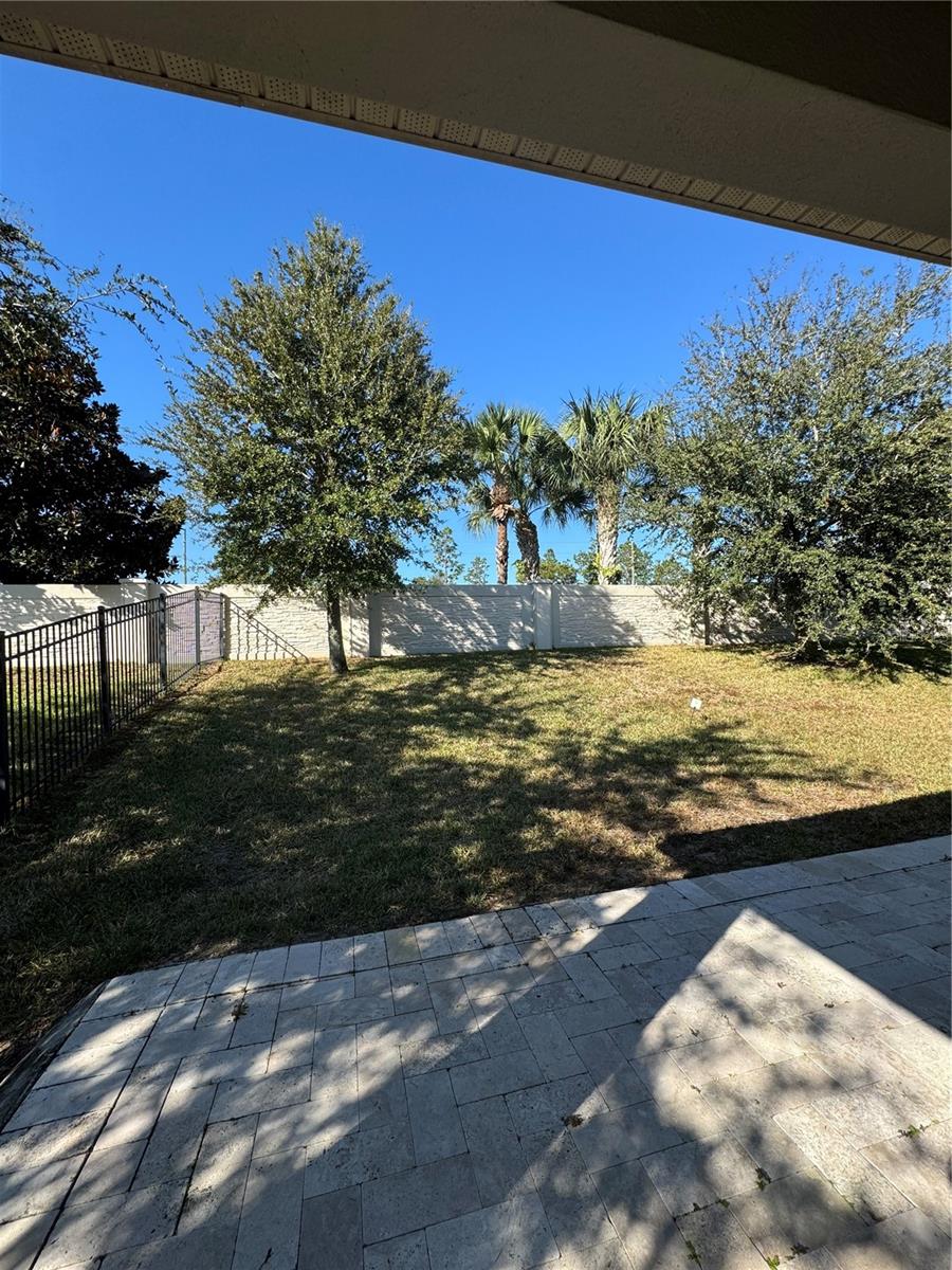 Image 18 of 21 For 14645 Magnolia Ridge Loop