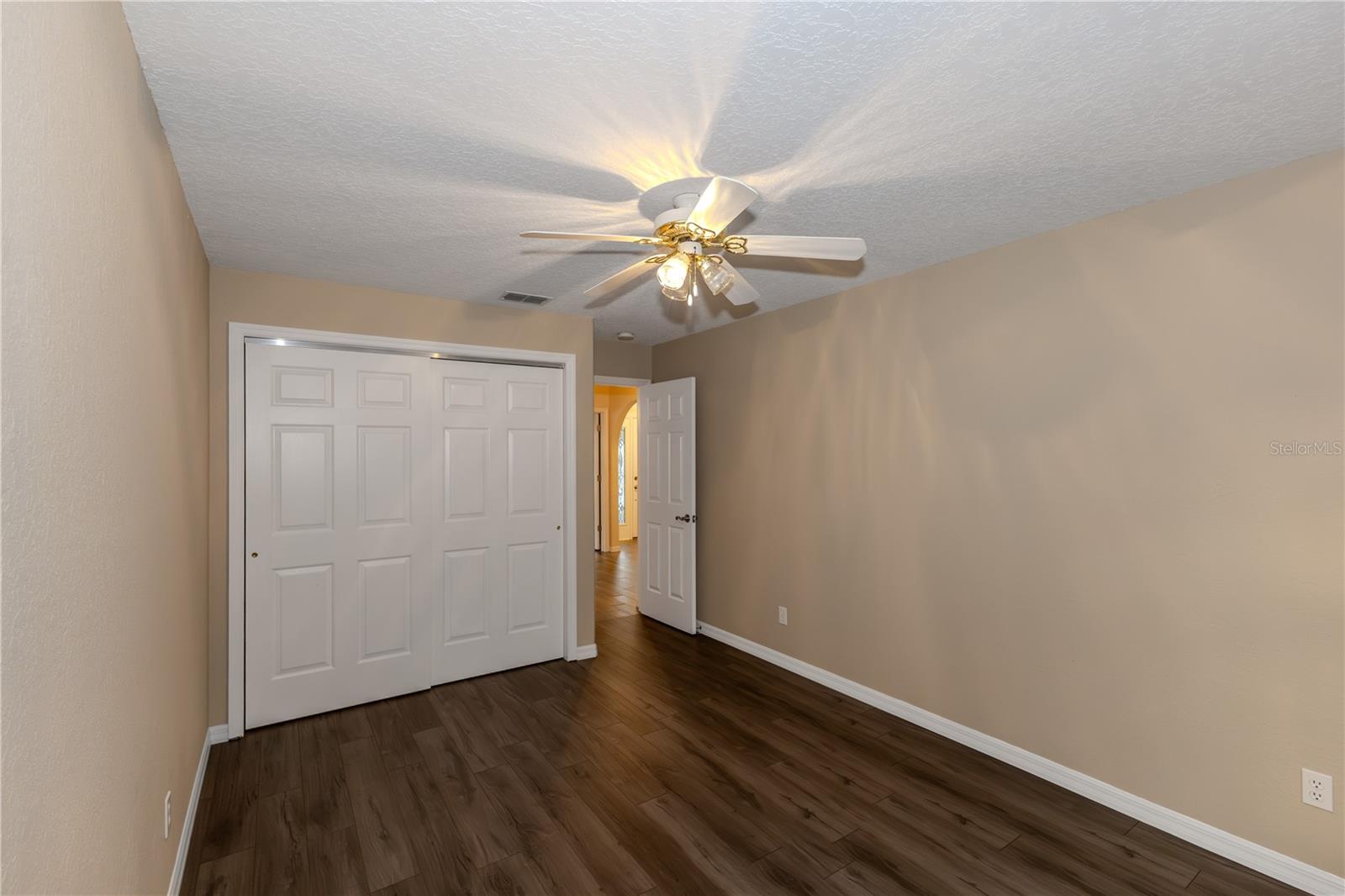 Image 16 of 34 For 1229 Hancock Circle