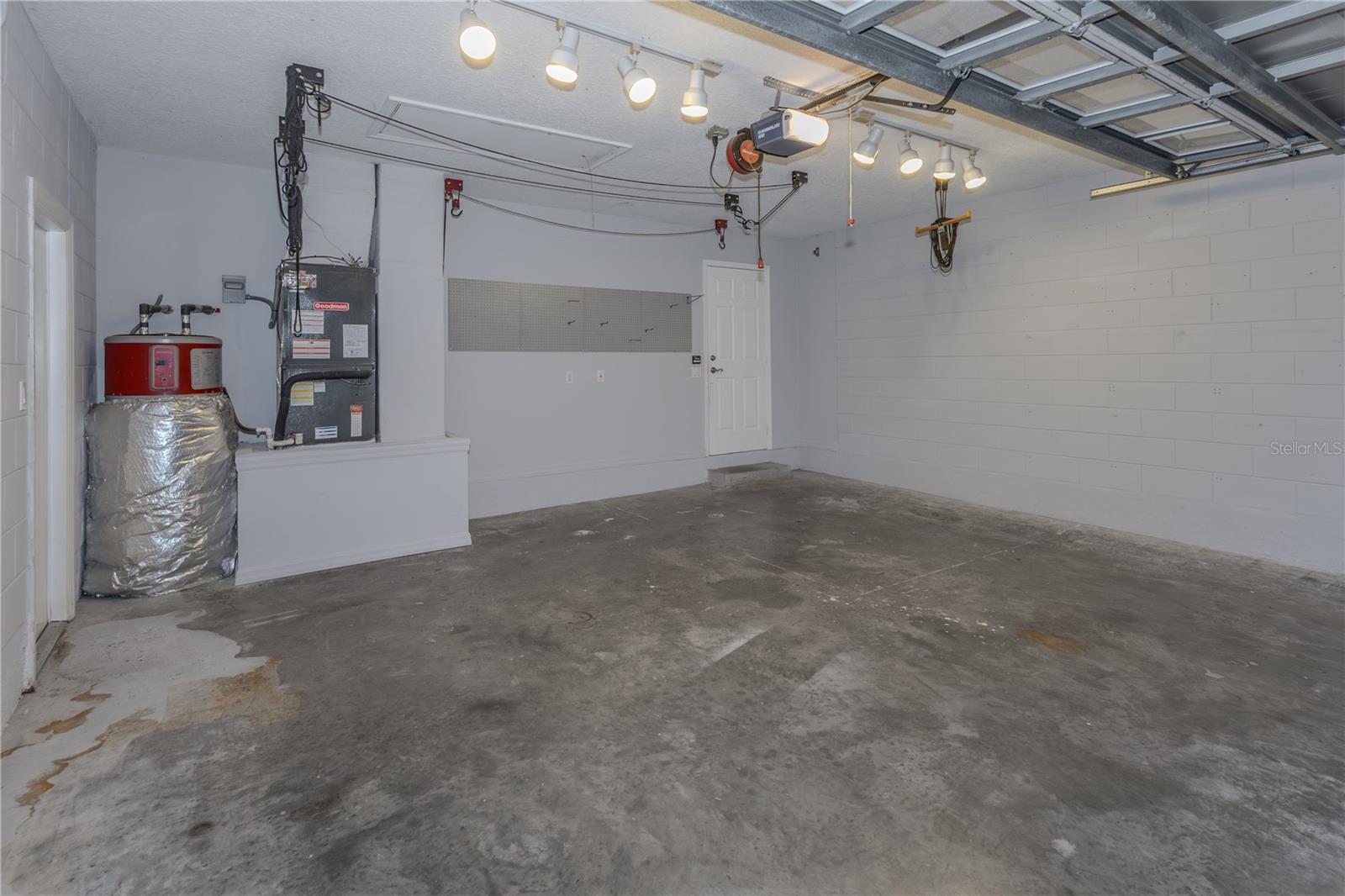 Image 31 of 34 For 1229 Hancock Circle