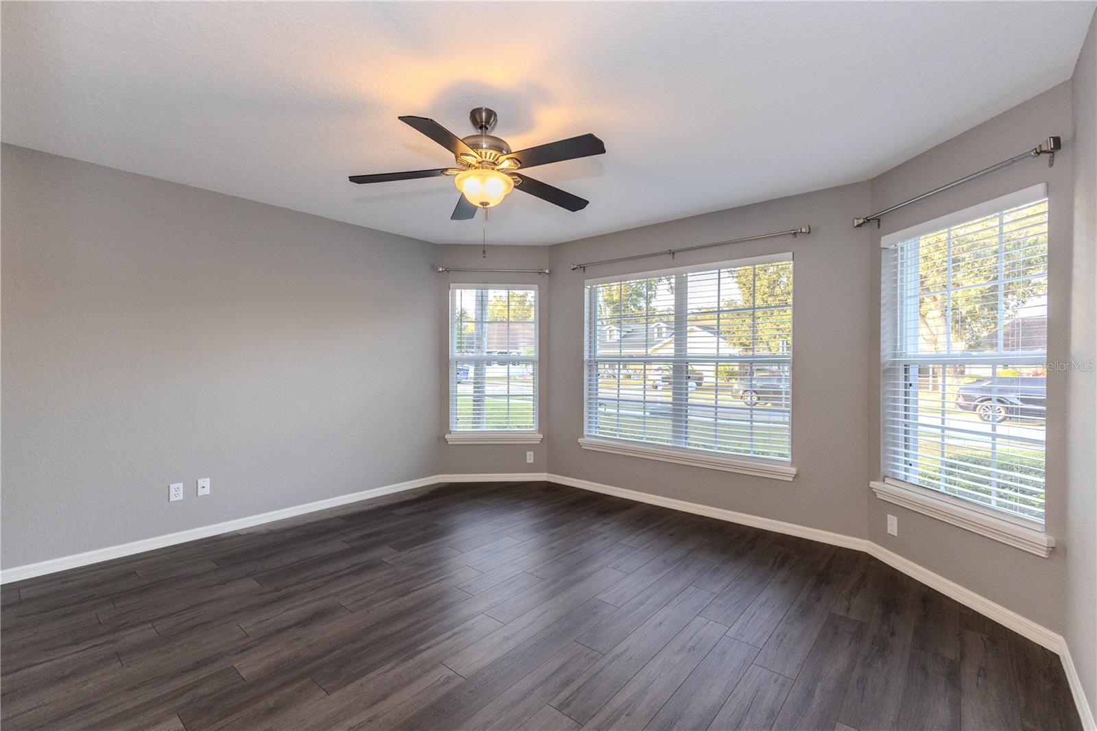 Image 7 of 34 For 1229 Hancock Circle