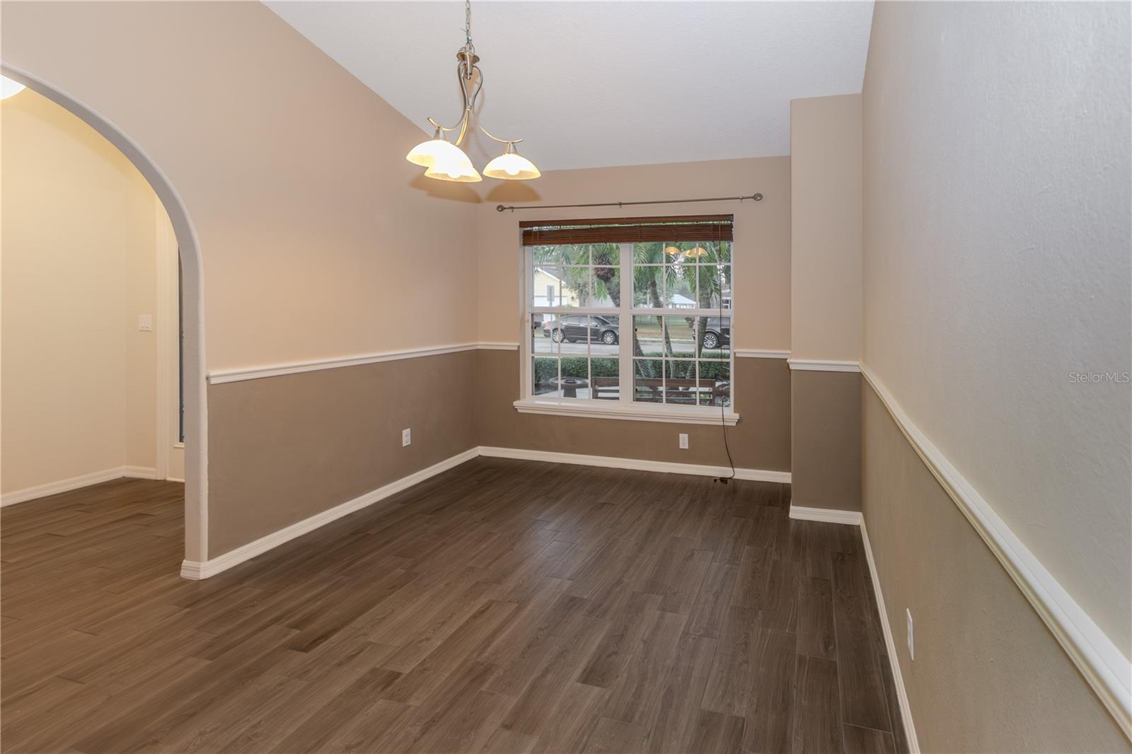 Image 8 of 34 For 1229 Hancock Circle