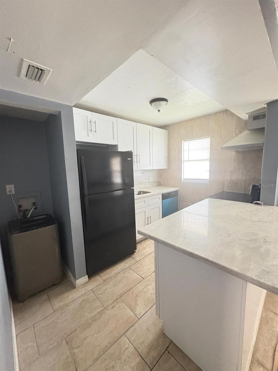 Image 4 of 11 For 5891 Curry Ford Road 15