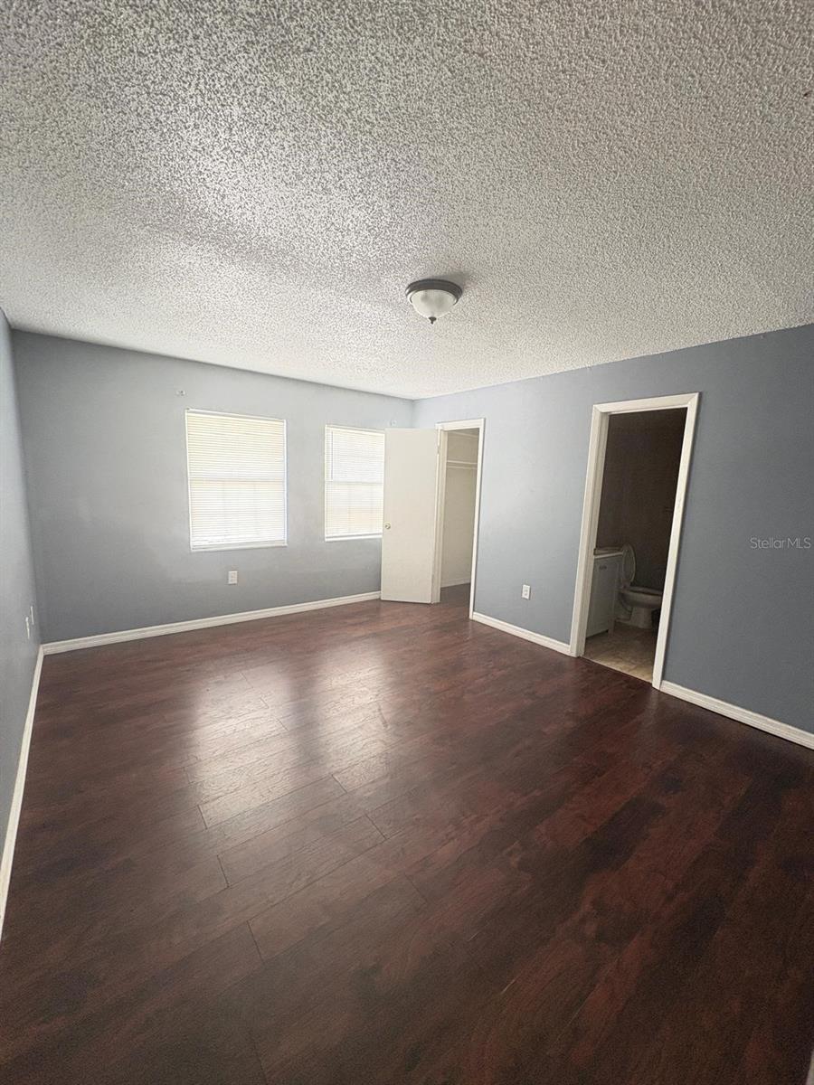 Image 6 of 11 For 5891 Curry Ford Road 15